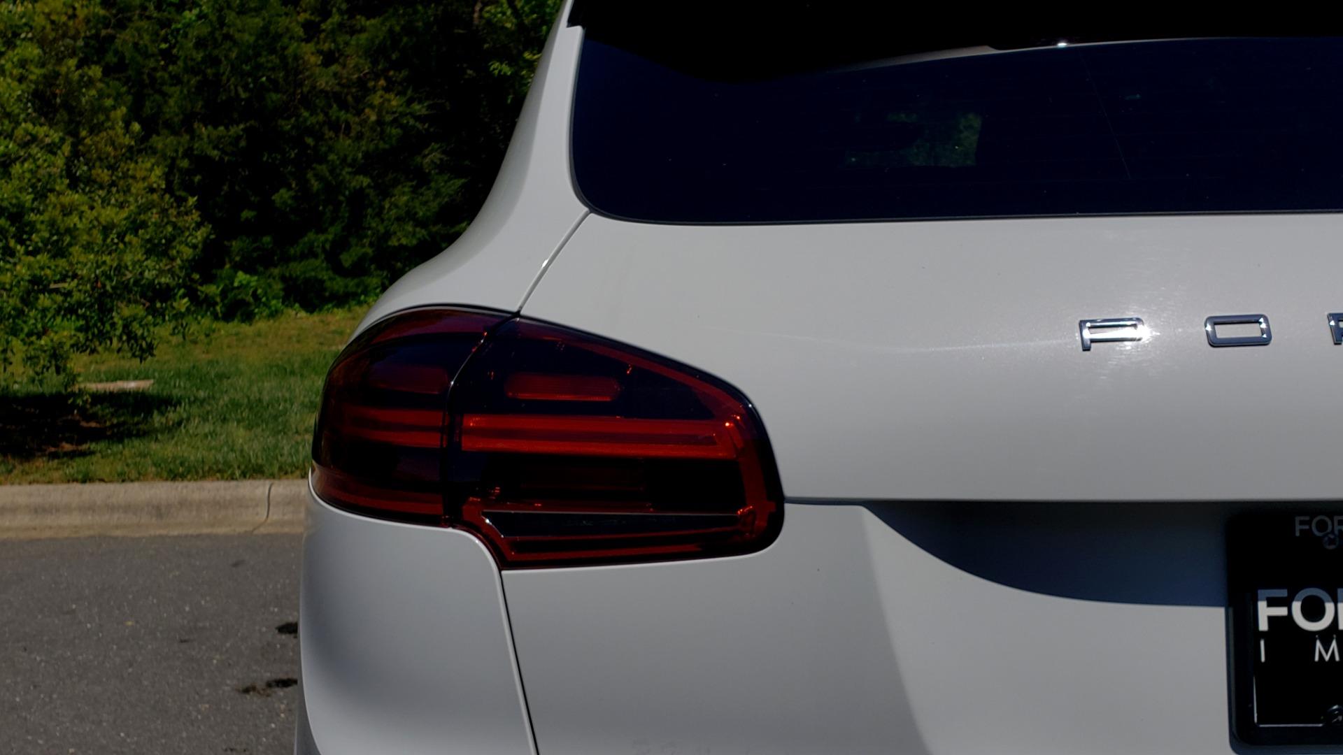 Used 2017 Porsche Cayenne Platinum Edition for sale Sold at Formula Imports in Charlotte NC 28227 30