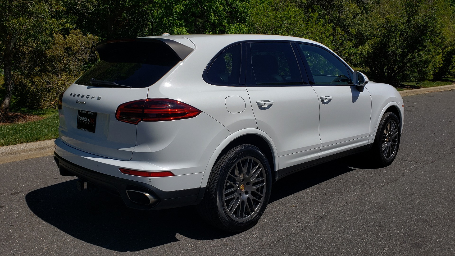 Used 2017 Porsche Cayenne Platinum Edition for sale Sold at Formula Imports in Charlotte NC 28227 8