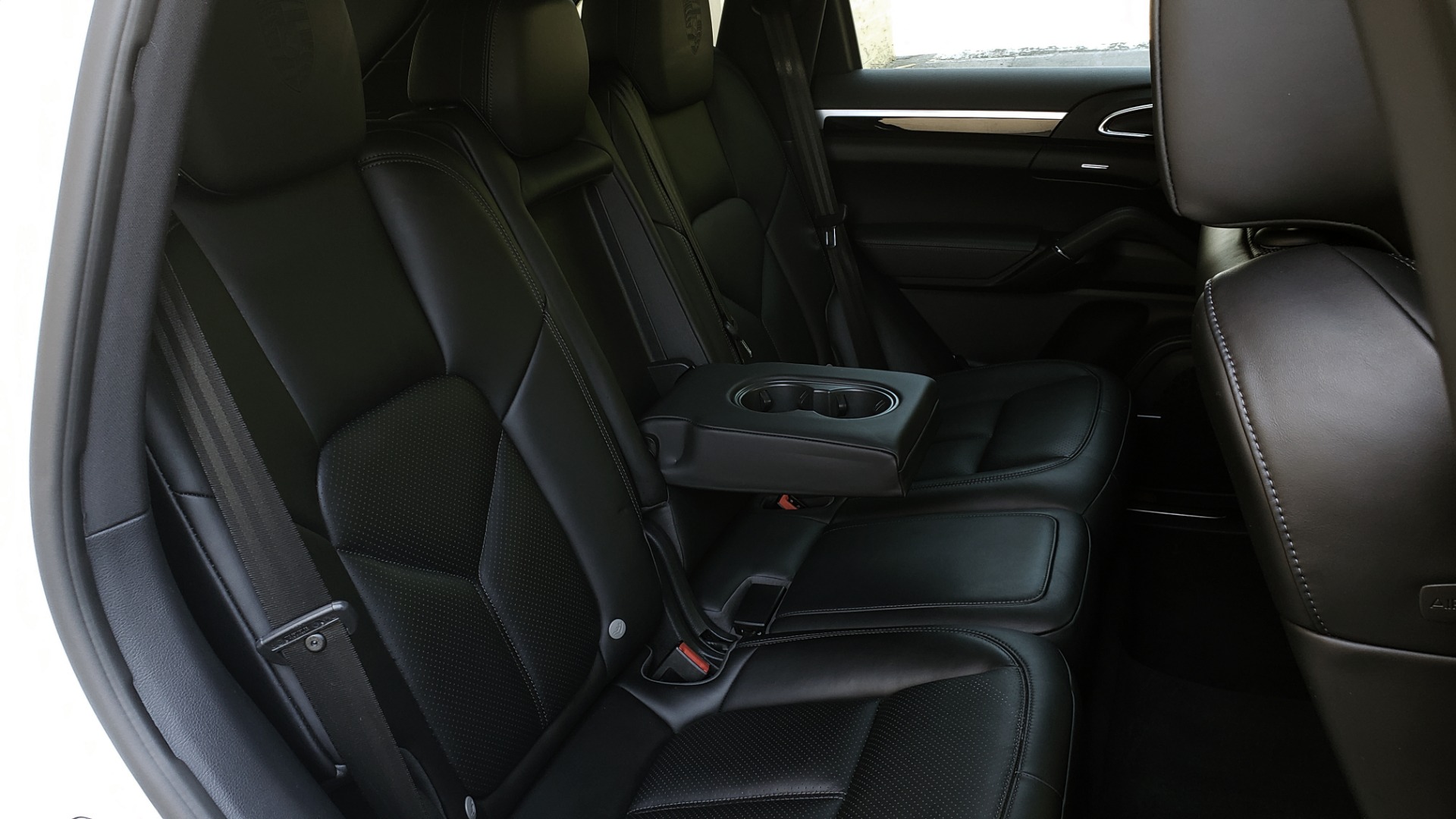 Used 2017 Porsche Cayenne Platinum Edition for sale Sold at Formula Imports in Charlotte NC 28227 89