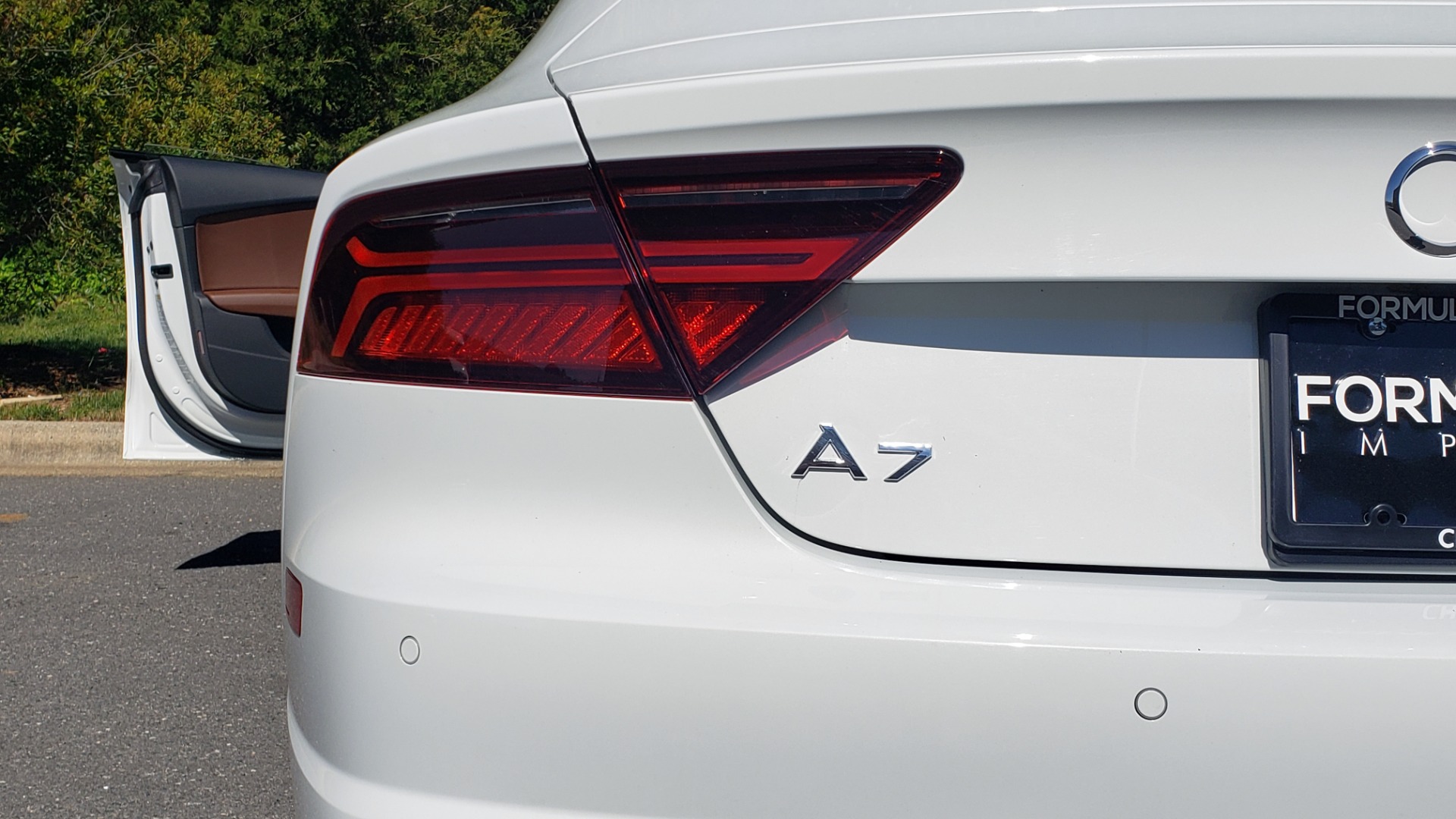 Used 2018 Audi A7 PREMIUM PLUS / DRVR ASST / COLD WTHR / HTD STS for sale Sold at Formula Imports in Charlotte NC 28227 26