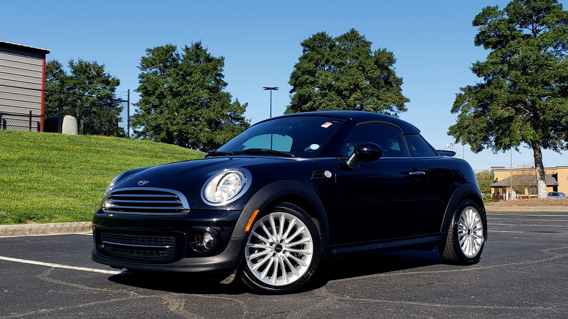 Used 2014 MINI COOPER COUPE FWD / 6-SPD MAN / 17IN WHEELS / LOW MILES for sale Sold at Formula Imports in Charlotte NC 28227 2
