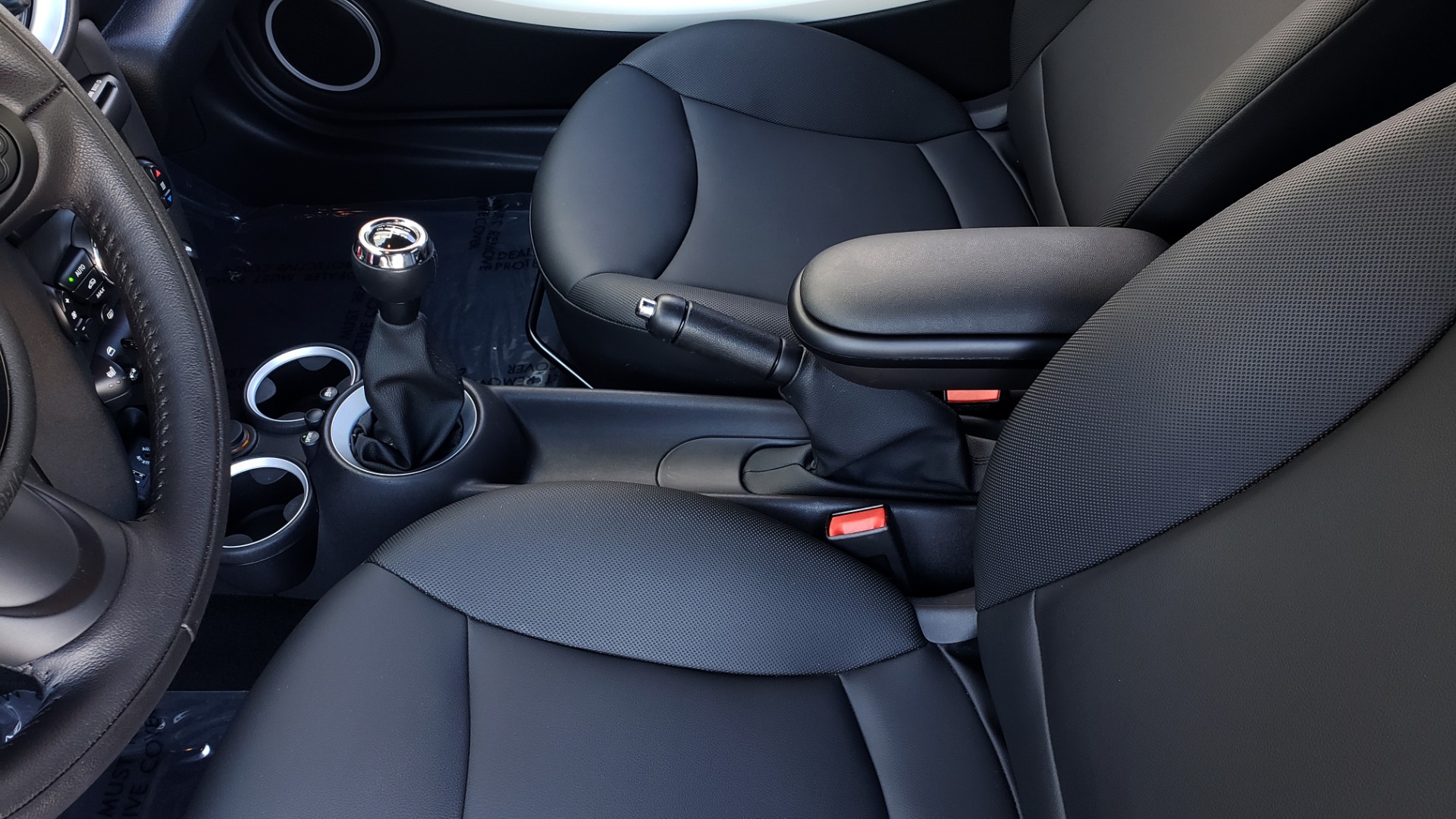 Used 2014 MINI COOPER COUPE FWD / 6-SPD MAN / 17IN WHEELS / LOW MILES for sale Sold at Formula Imports in Charlotte NC 28227 64