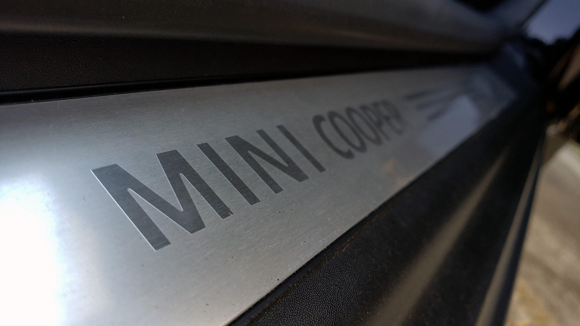 Used 2014 MINI COOPER COUPE FWD / 6-SPD MAN / 17IN WHEELS / LOW MILES for sale Sold at Formula Imports in Charlotte NC 28227 68