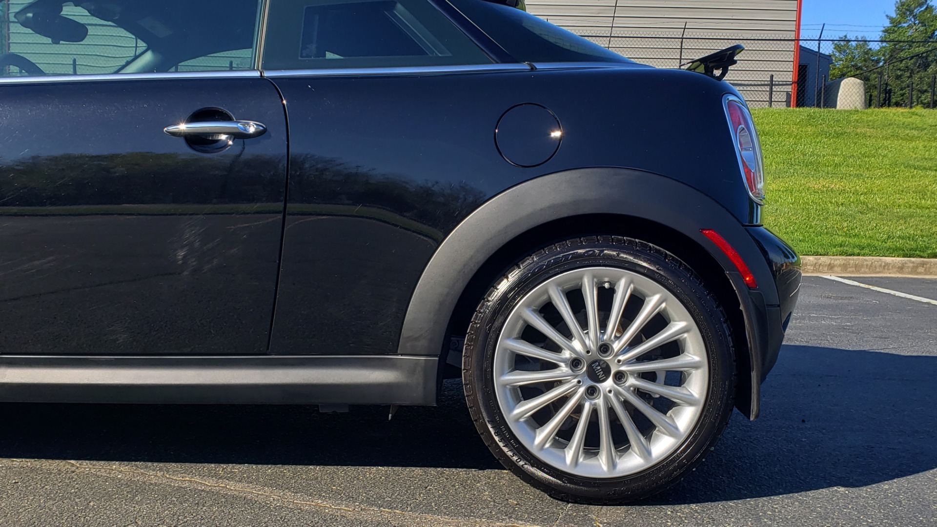Used 2014 MINI COOPER COUPE FWD / 6-SPD MAN / 17IN WHEELS / LOW MILES for sale Sold at Formula Imports in Charlotte NC 28227 74