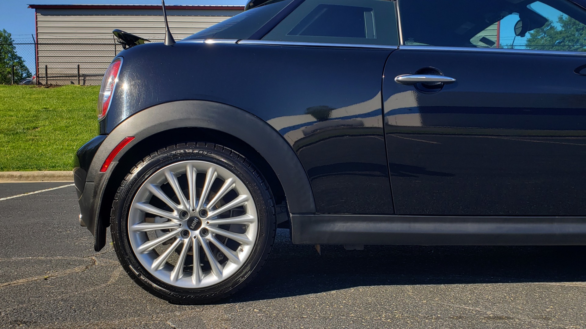 Used 2014 MINI COOPER COUPE FWD / 6-SPD MAN / 17IN WHEELS / LOW MILES for sale Sold at Formula Imports in Charlotte NC 28227 75