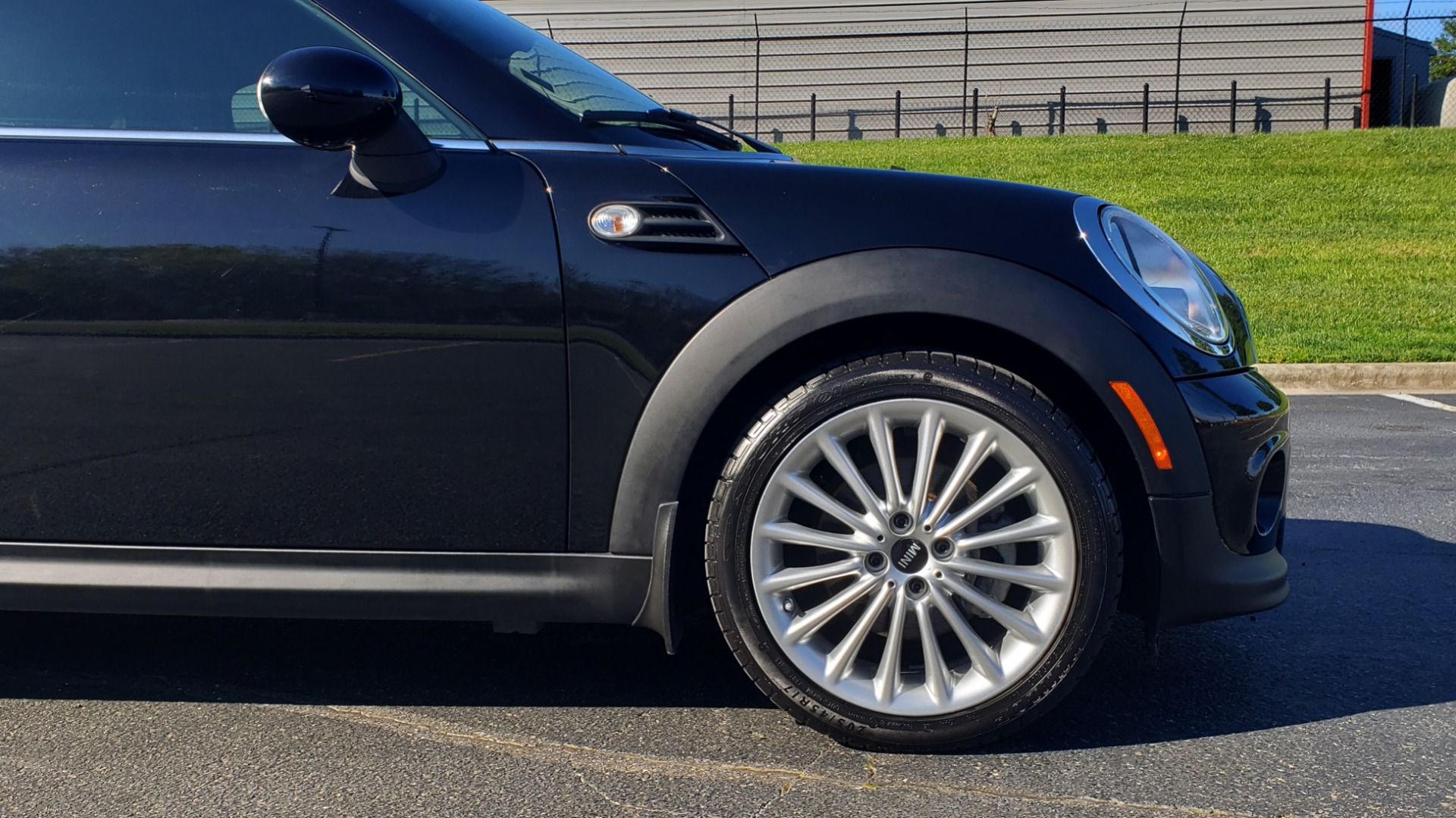 Used 2014 MINI COOPER COUPE FWD / 6-SPD MAN / 17IN WHEELS / LOW MILES for sale Sold at Formula Imports in Charlotte NC 28227 76