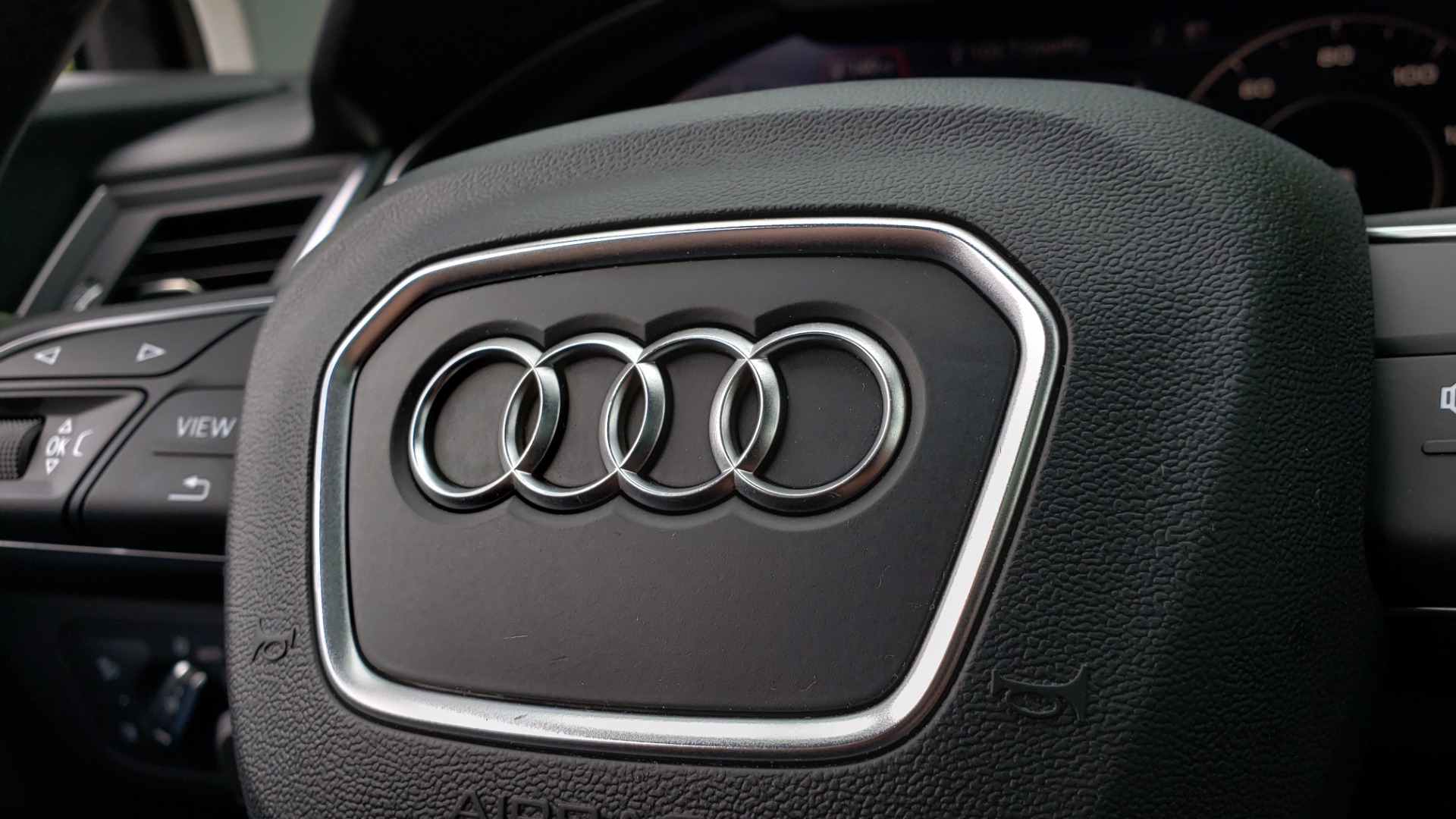 Used 2018 Audi Q5 PREMIUM PLUS / S-TRONIC / NAV / PANO-ROOF / PARK SYS PLUS for sale Sold at Formula Imports in Charlotte NC 28227 44