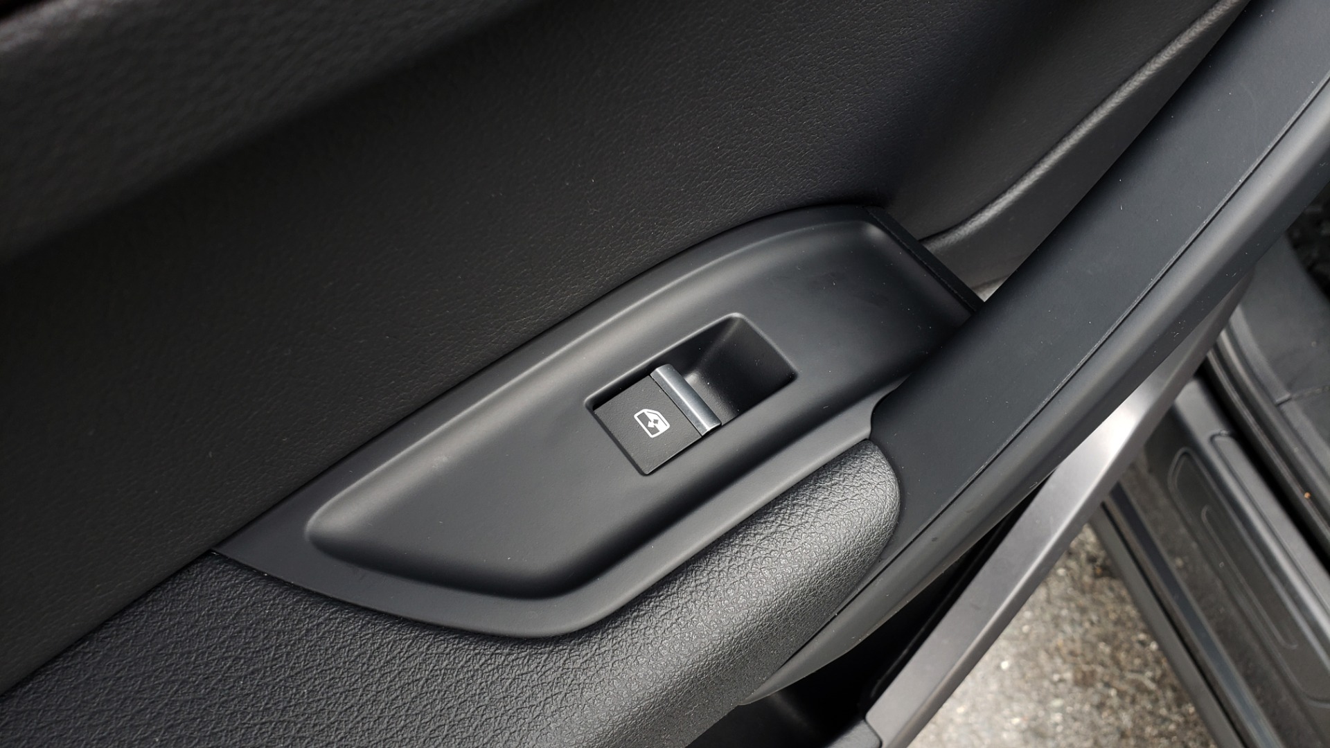 Used 2018 Audi Q5 PREMIUM PLUS / S-TRONIC / NAV / PANO-ROOF / PARK SYS PLUS for sale Sold at Formula Imports in Charlotte NC 28227 62
