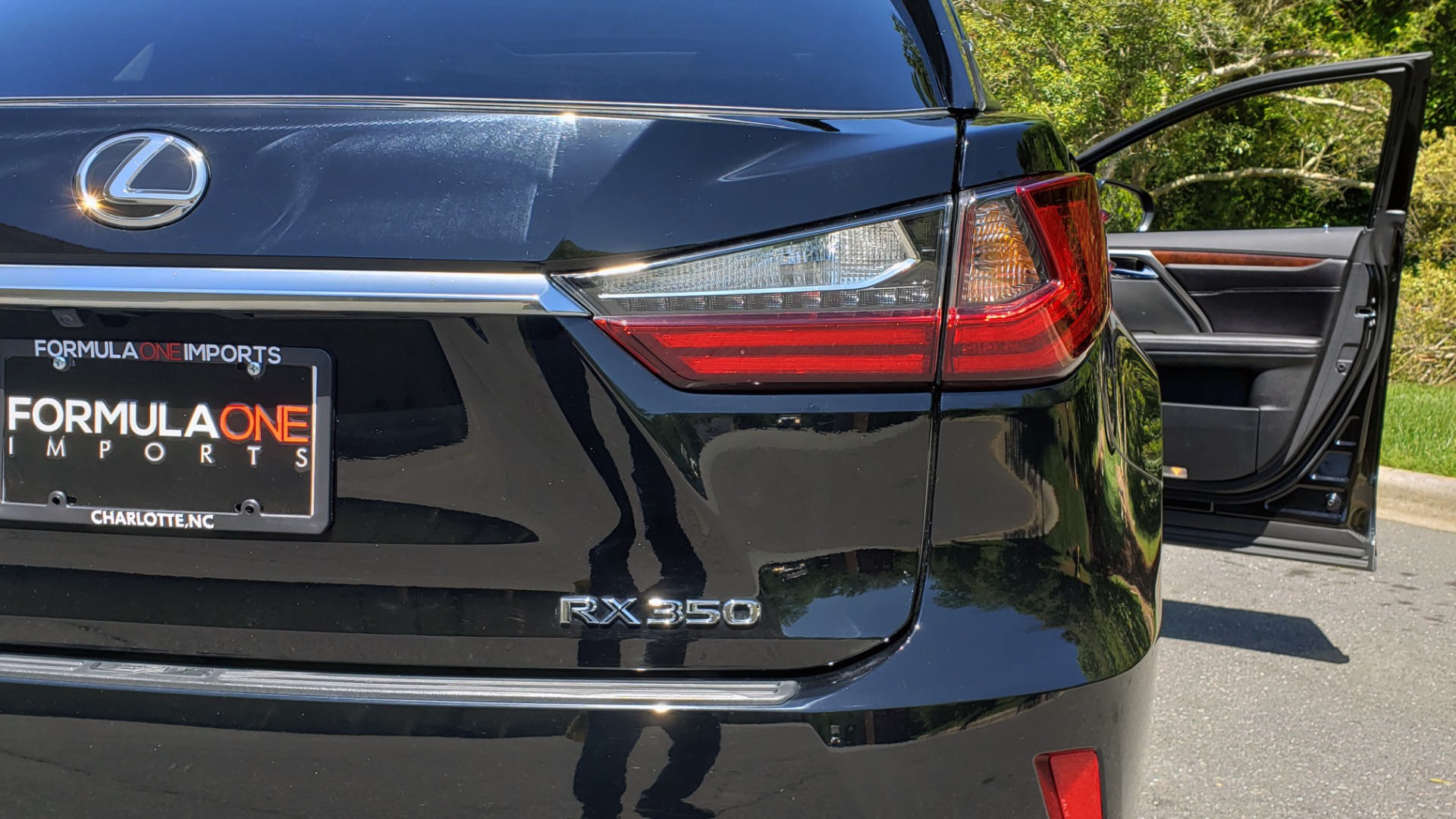 Used 2016 Lexus RX 350 PREMIUM / AWD / VENT SEATS / SUNROOF / BSM for sale Sold at Formula Imports in Charlotte NC 28227 31