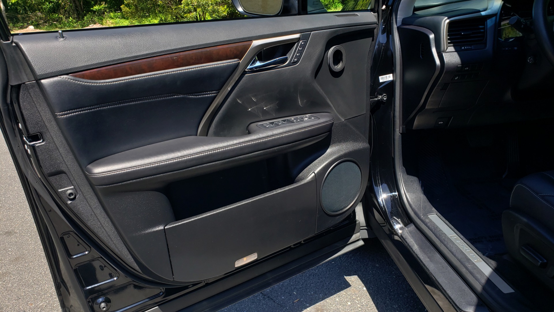 Used 2016 Lexus RX 350 PREMIUM / AWD / VENT SEATS / SUNROOF / BSM for sale Sold at Formula Imports in Charlotte NC 28227 33