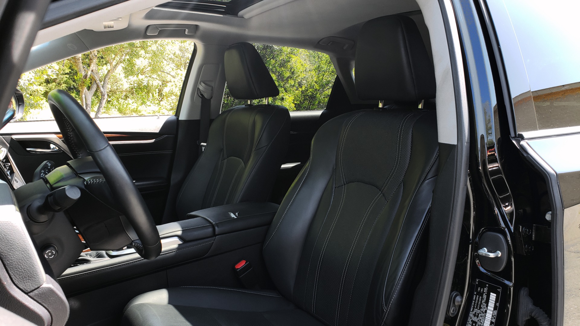 Used 2016 Lexus RX 350 PREMIUM / AWD / VENT SEATS / SUNROOF / BSM for sale Sold at Formula Imports in Charlotte NC 28227 37