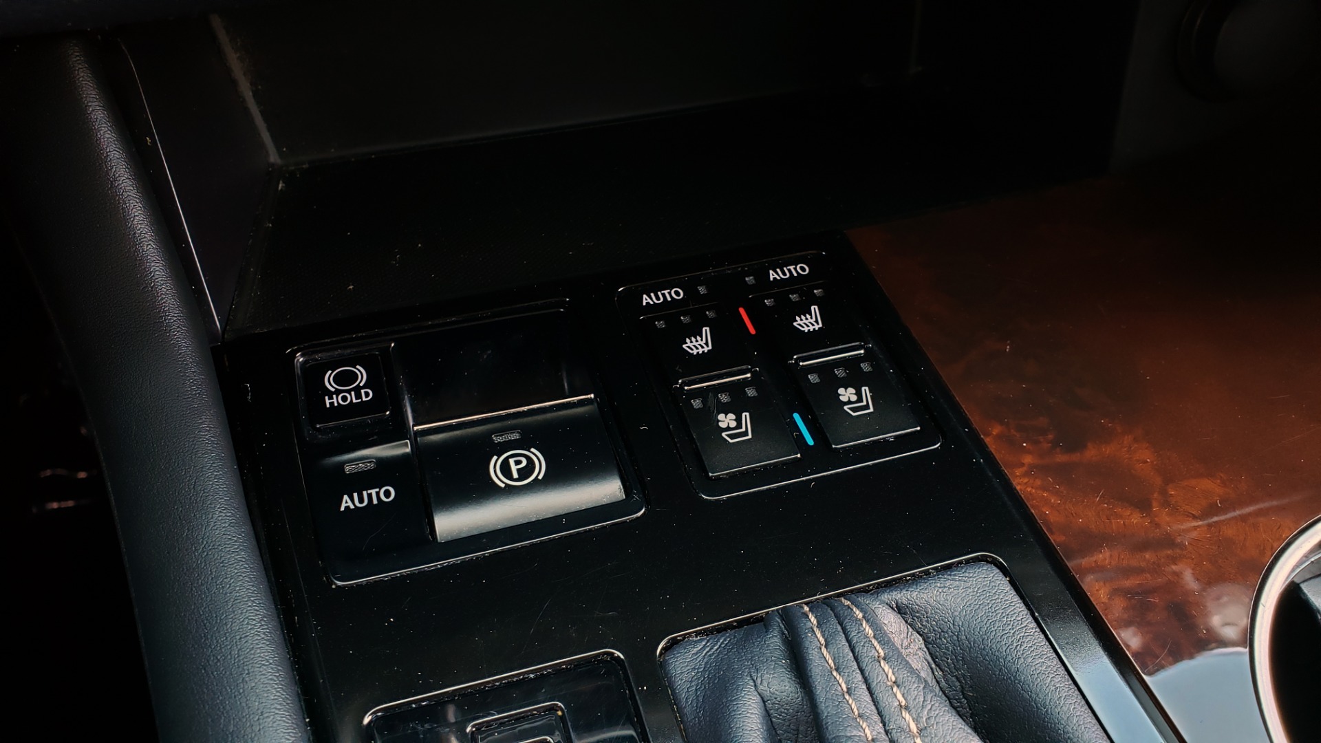 Used 2016 Lexus RX 350 PREMIUM / AWD / VENT SEATS / SUNROOF / BSM for sale Sold at Formula Imports in Charlotte NC 28227 51