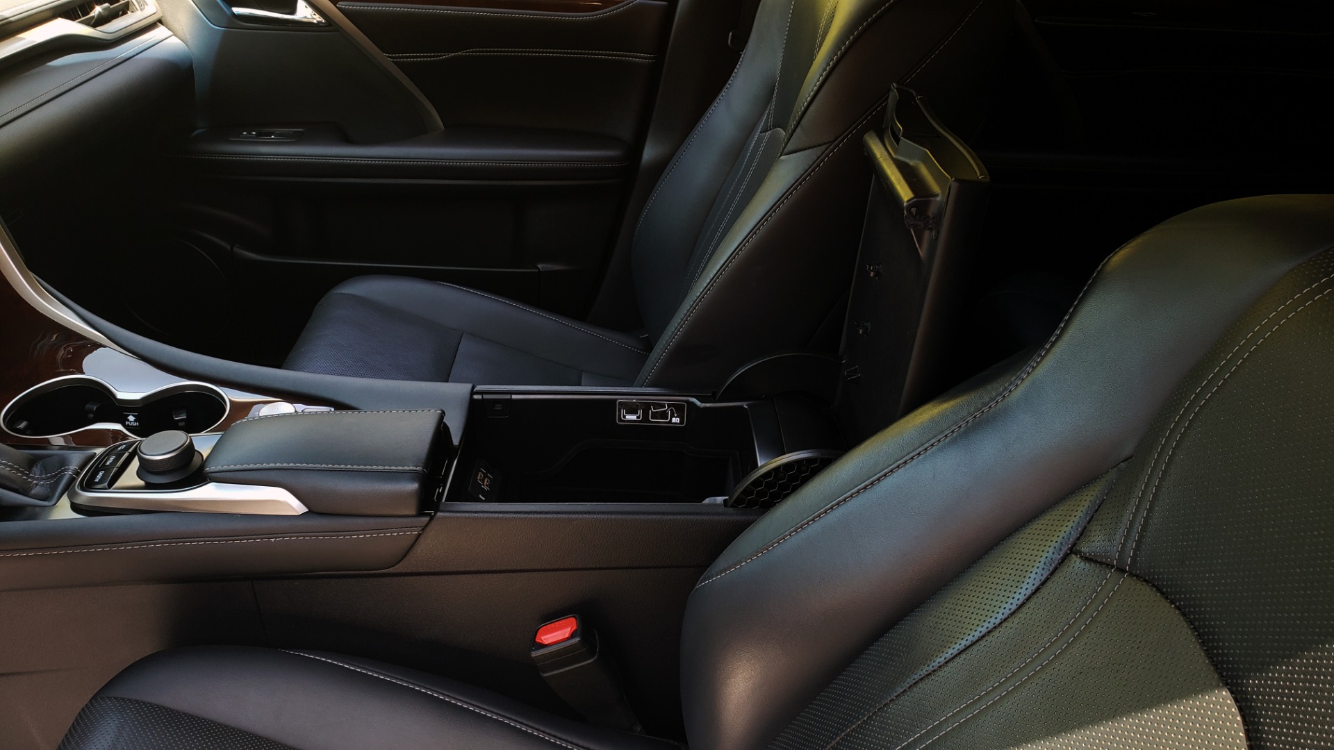 Used 2016 Lexus RX 350 PREMIUM / AWD / VENT SEATS / SUNROOF / BSM for sale Sold at Formula Imports in Charlotte NC 28227 58