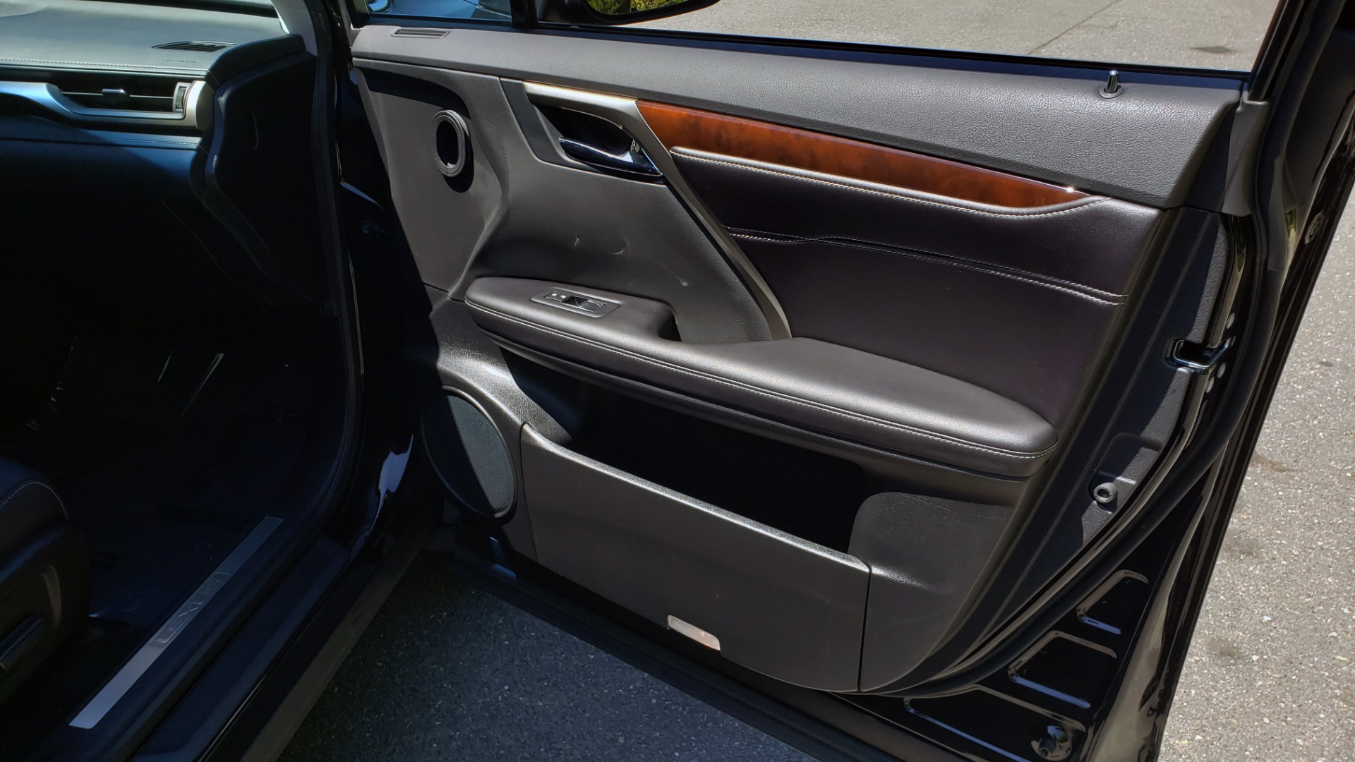 Used 2016 Lexus RX 350 PREMIUM / AWD / VENT SEATS / SUNROOF / BSM for sale Sold at Formula Imports in Charlotte NC 28227 66