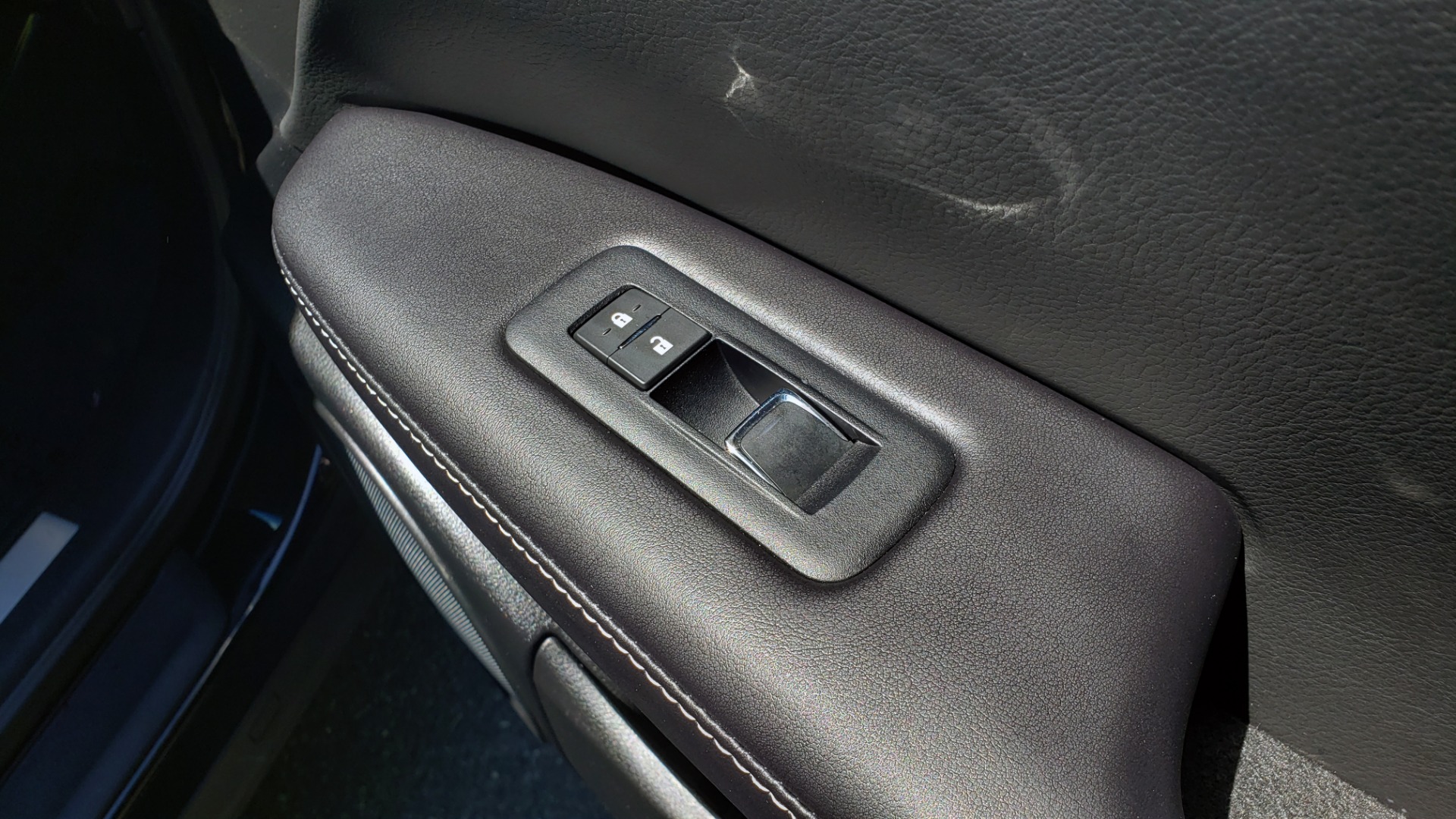 Used 2016 Lexus RX 350 PREMIUM / AWD / VENT SEATS / SUNROOF / BSM for sale Sold at Formula Imports in Charlotte NC 28227 67