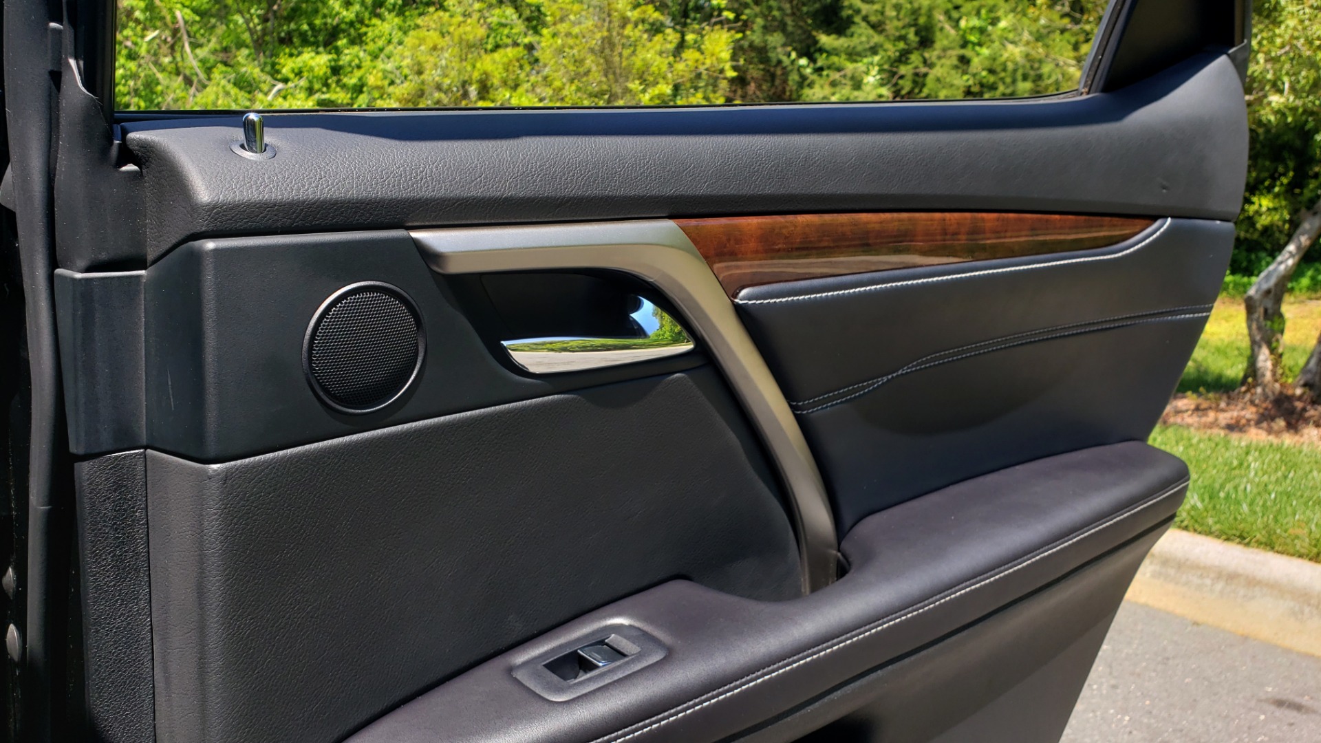 Used 2016 Lexus RX 350 PREMIUM / AWD / VENT SEATS / SUNROOF / BSM for sale Sold at Formula Imports in Charlotte NC 28227 82
