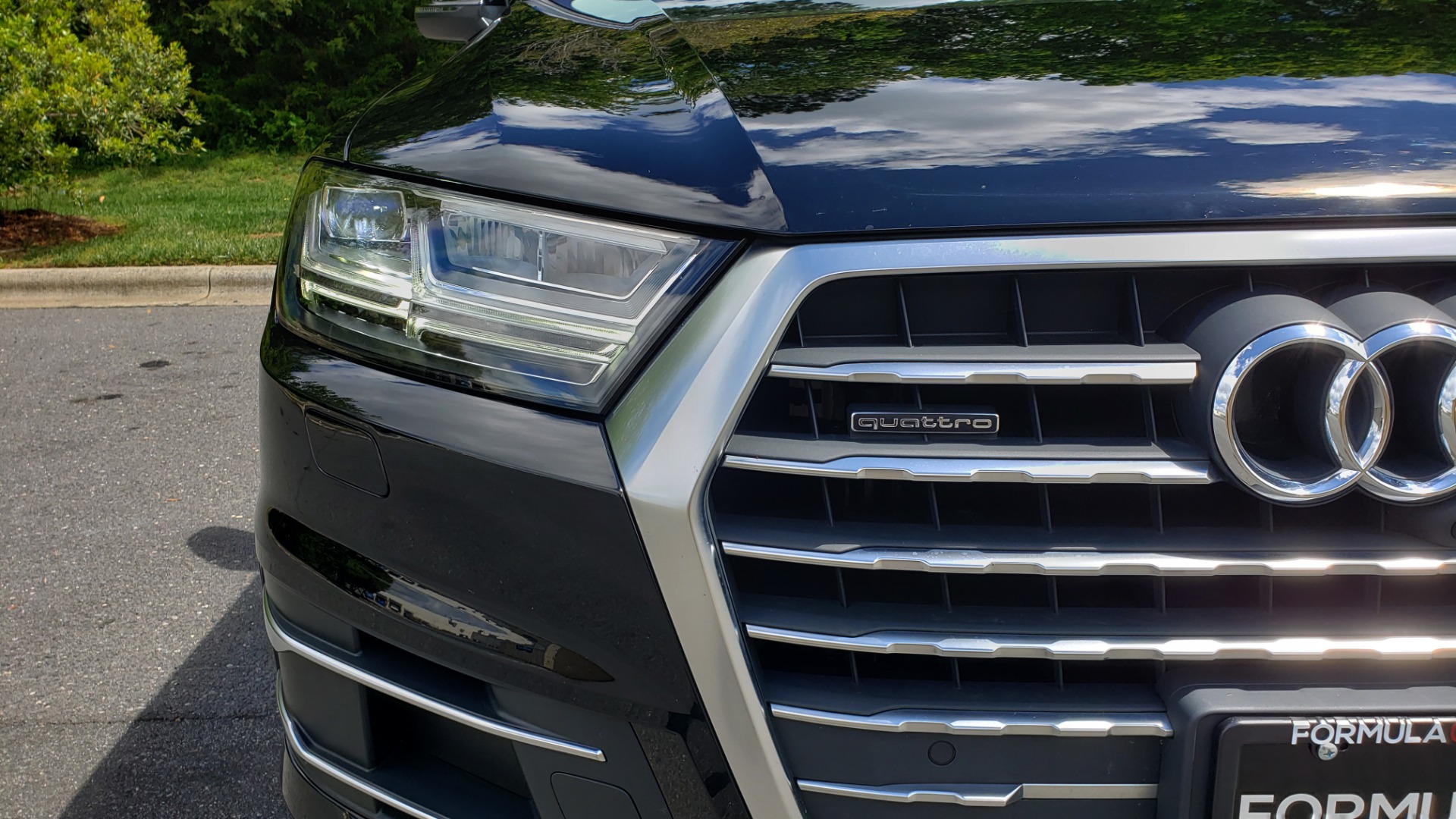 Used 2017 Audi Q7 PREMIUM PLUS / VISION PKG / NAV / PANO-ROOF / 3-ROW / REARVIEW for sale Sold at Formula Imports in Charlotte NC 28227 21
