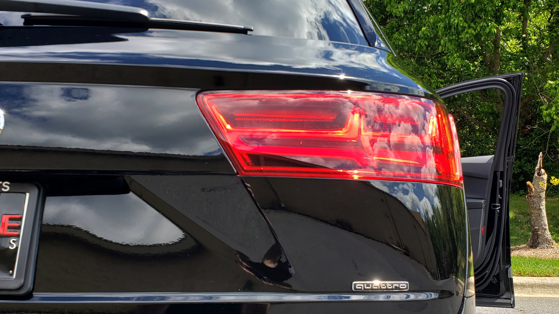 Used 2017 Audi Q7 PREMIUM PLUS / VISION PKG / NAV / PANO-ROOF / 3-ROW / REARVIEW for sale Sold at Formula Imports in Charlotte NC 28227 29