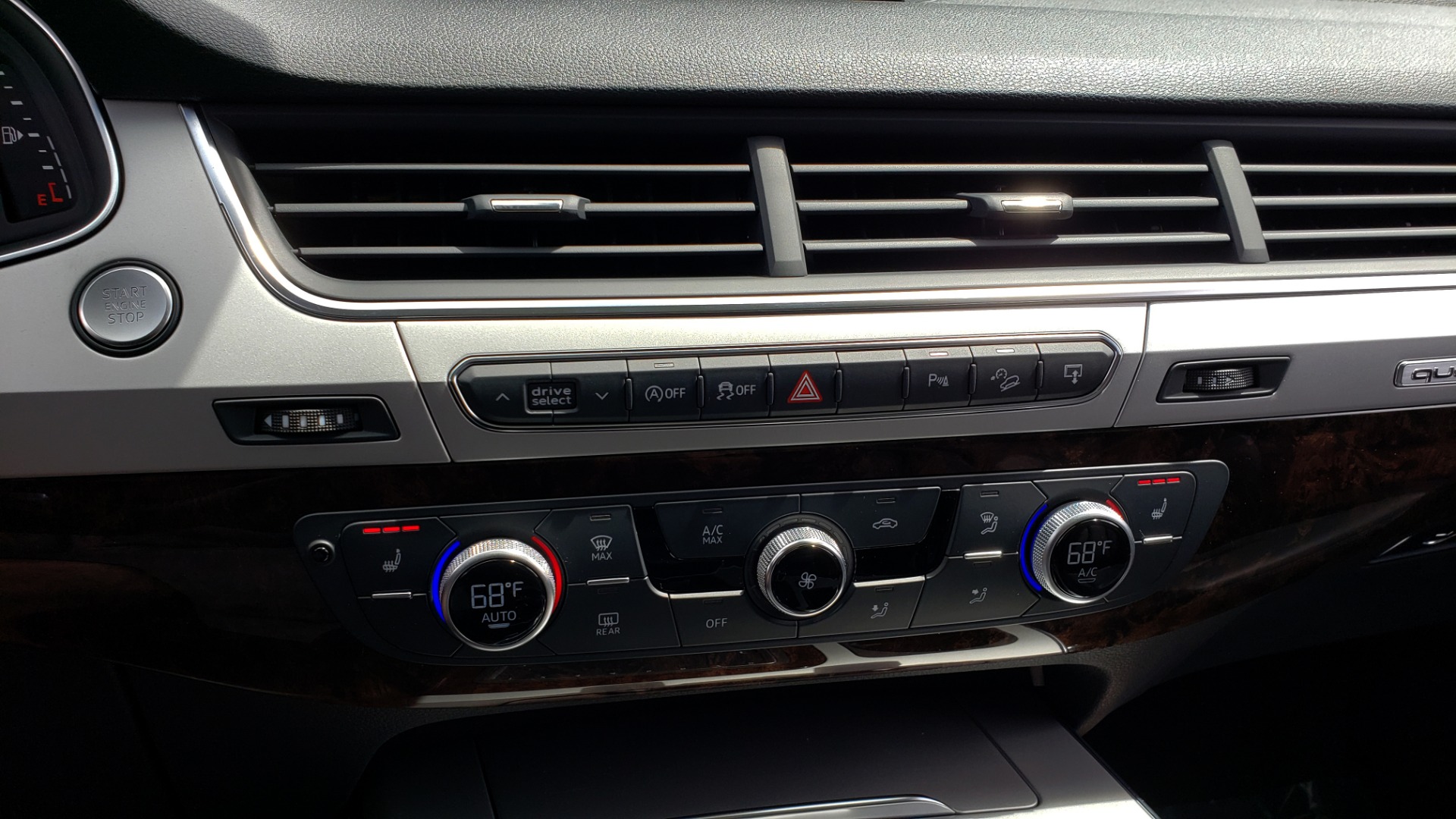 Used 2017 Audi Q7 PREMIUM PLUS / VISION PKG / NAV / PANO-ROOF / 3-ROW / REARVIEW for sale Sold at Formula Imports in Charlotte NC 28227 49