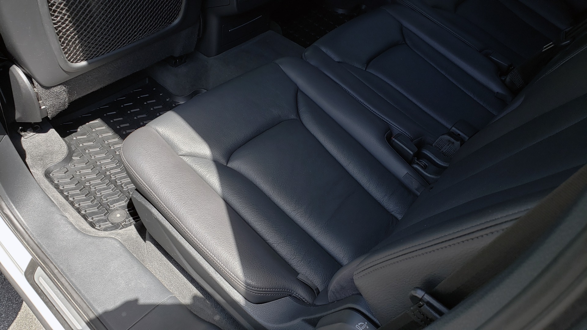 Used 2017 Audi Q7 PREMIUM PLUS / VISION PKG / NAV / PANO-ROOF / 3-ROW / REARVIEW for sale Sold at Formula Imports in Charlotte NC 28227 63