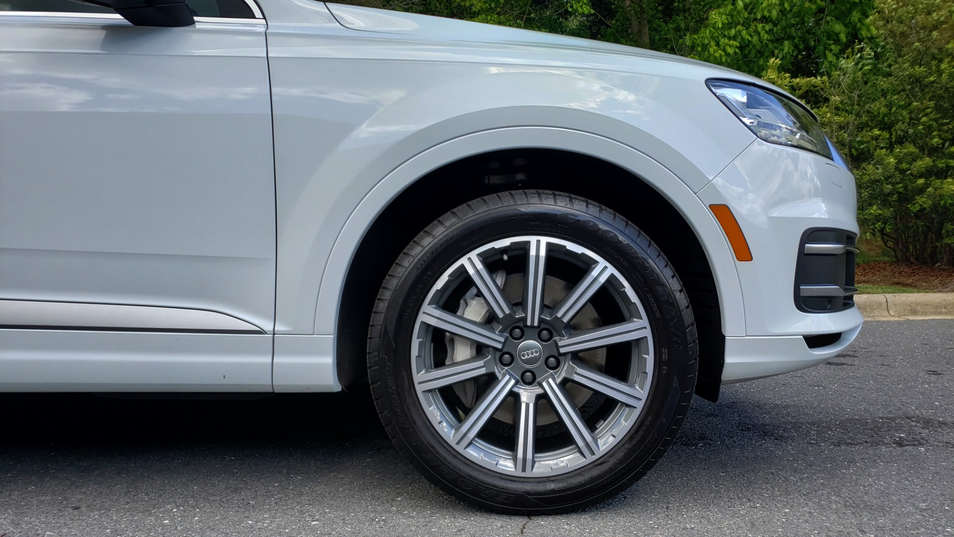 Used 2017 Audi Q7 PREMIUM PLUS / VISION PKG / NAV / PANO-ROOF / 3-ROW / REARVIEW for sale Sold at Formula Imports in Charlotte NC 28227 88