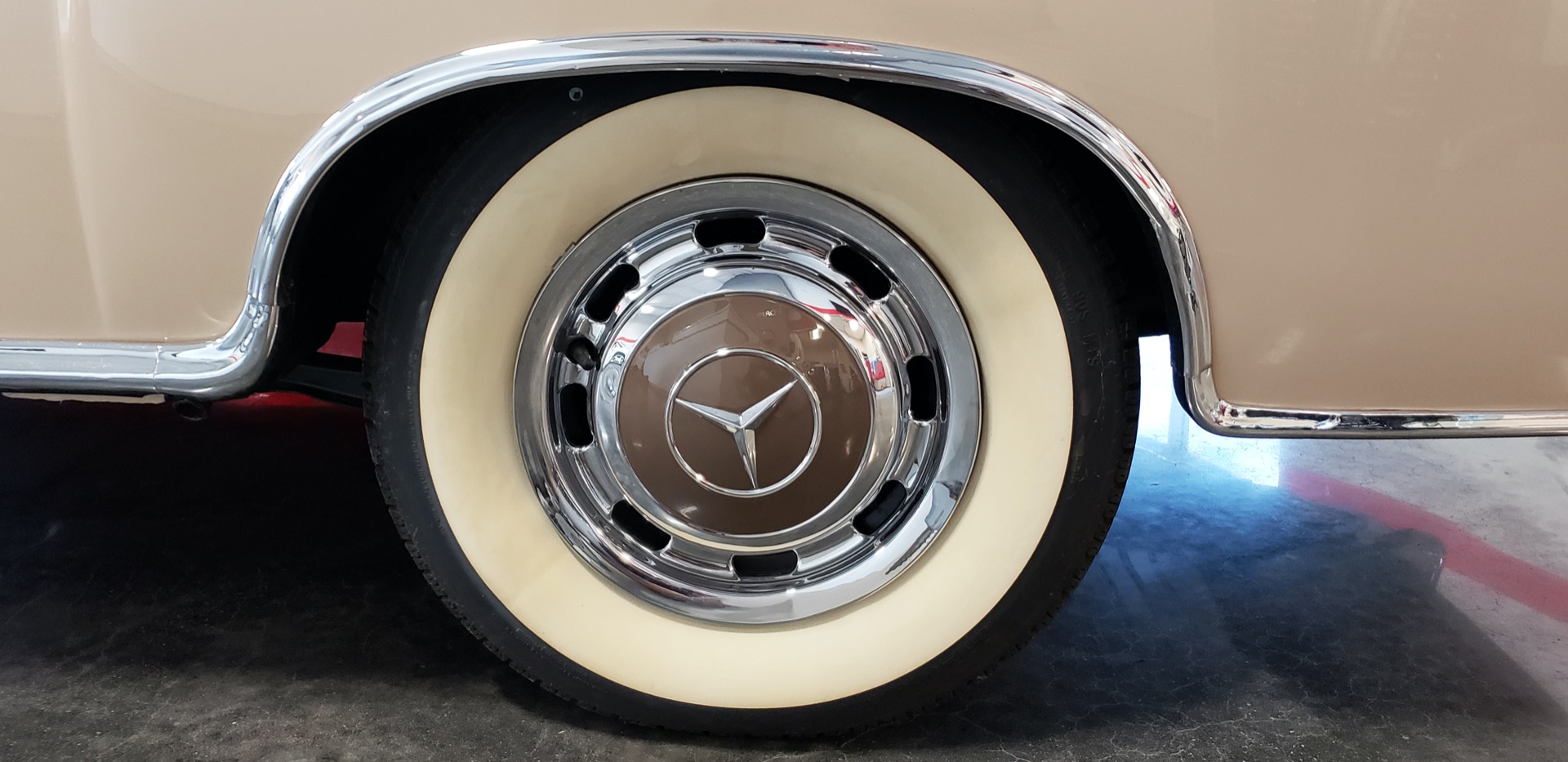 Used 1957 Mercedes-Benz 220 S Cabriolet - Full Restoration for sale Sold at Formula Imports in Charlotte NC 28227 11