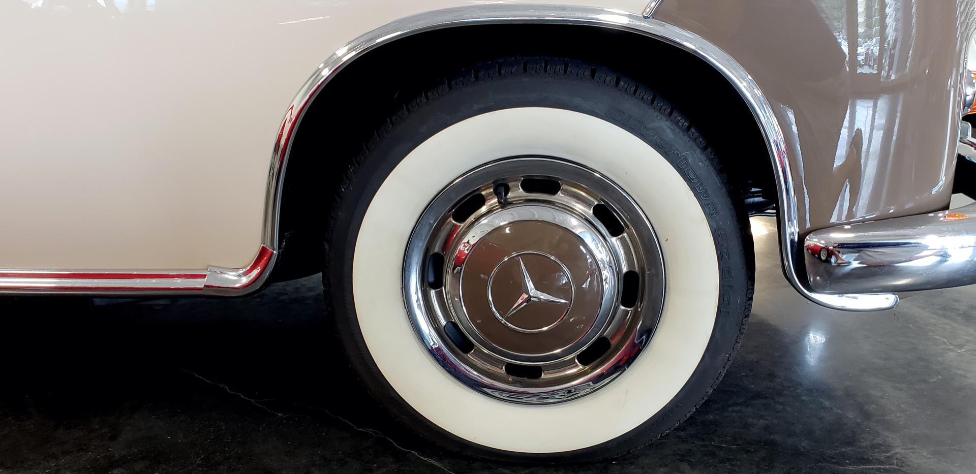 Used 1957 Mercedes-Benz 220 S Cabriolet - Full Restoration for sale Sold at Formula Imports in Charlotte NC 28227 13