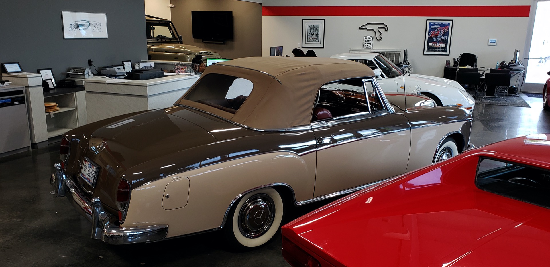 Used 1957 Mercedes-Benz 220 S Cabriolet - Full Restoration for sale Sold at Formula Imports in Charlotte NC 28227 3