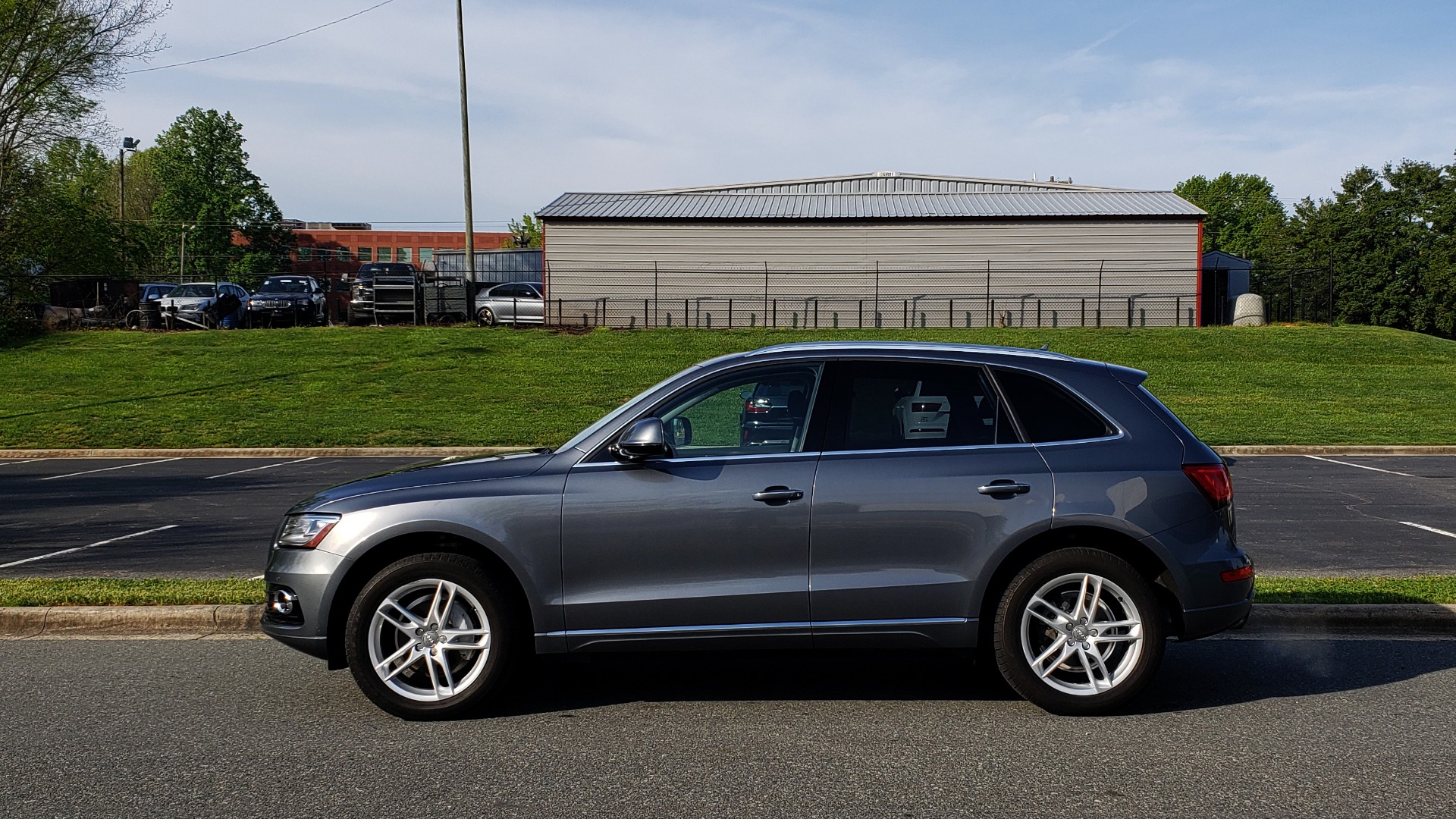Used 2015 Audi Q5 PREMIUM PLUS / TECH PKG / NAV / PANO-ROOF / REARVIEW for sale Sold at Formula Imports in Charlotte NC 28227 2