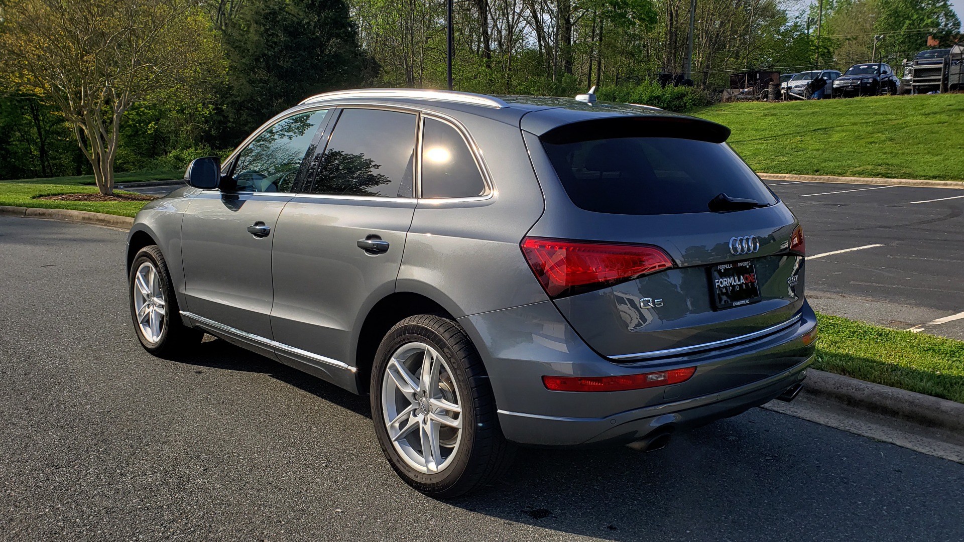 Used 2015 Audi Q5 PREMIUM PLUS / TECH PKG / NAV / PANO-ROOF / REARVIEW for sale Sold at Formula Imports in Charlotte NC 28227 3