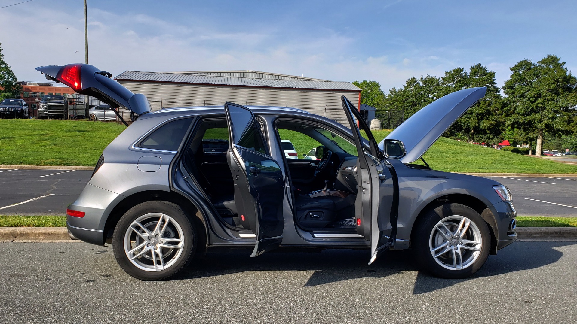 Used 2015 Audi Q5 PREMIUM PLUS / TECH PKG / NAV / PANO-ROOF / REARVIEW for sale Sold at Formula Imports in Charlotte NC 28227 9