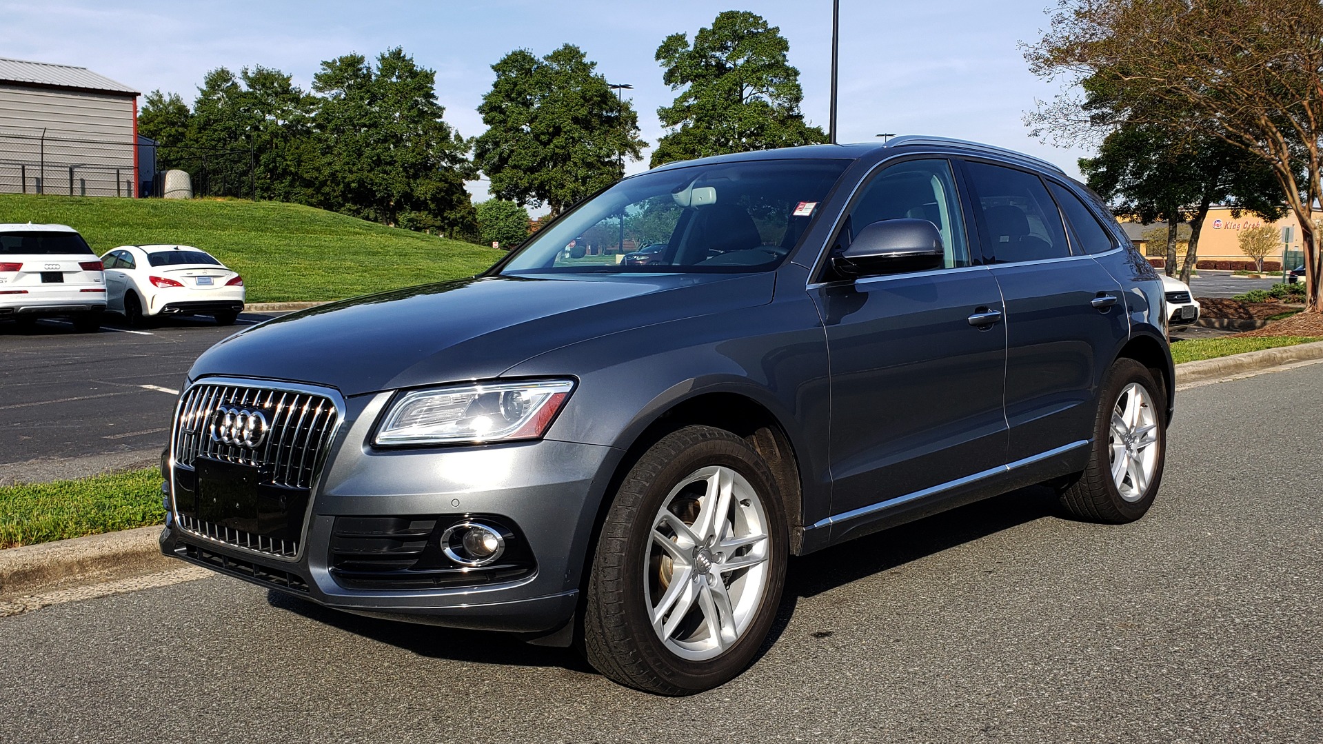 Used 2015 Audi Q5 PREMIUM PLUS / TECH PKG / NAV / PANO-ROOF / REARVIEW for sale Sold at Formula Imports in Charlotte NC 28227 1