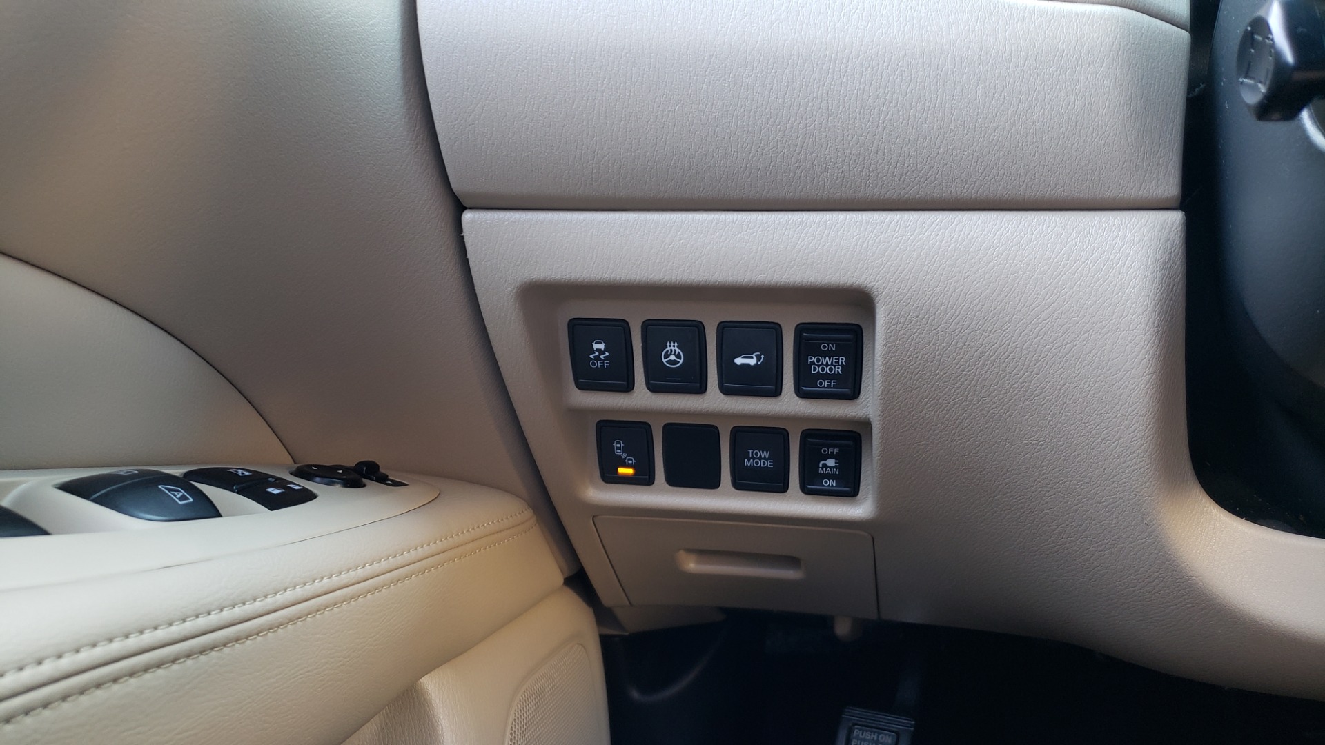 Used 2016 Nissan PATHFINDER PLATINUM 2WD / NAV / SUNROOF / REARVIEW / 3-ROW for sale Sold at Formula Imports in Charlotte NC 28227 47