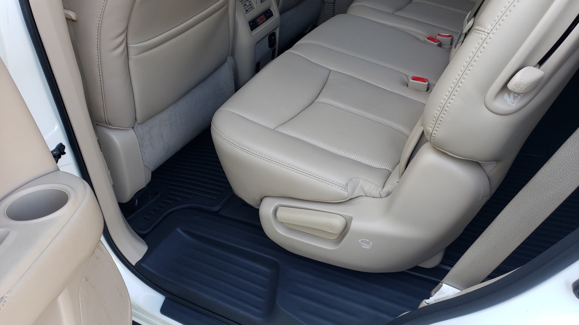 Used 2016 Nissan PATHFINDER PLATINUM 2WD / NAV / SUNROOF / REARVIEW / 3-ROW for sale Sold at Formula Imports in Charlotte NC 28227 67