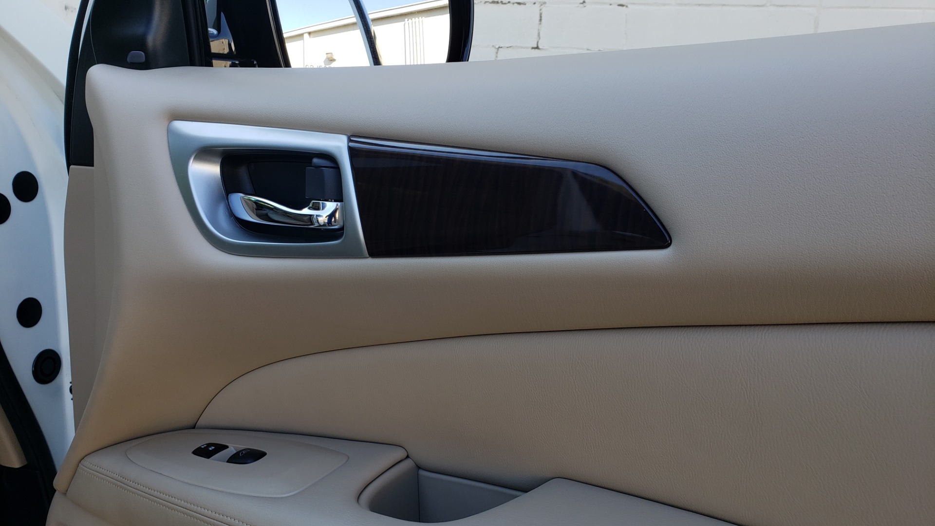 Used 2016 Nissan PATHFINDER PLATINUM 2WD / NAV / SUNROOF / REARVIEW / 3-ROW for sale Sold at Formula Imports in Charlotte NC 28227 72