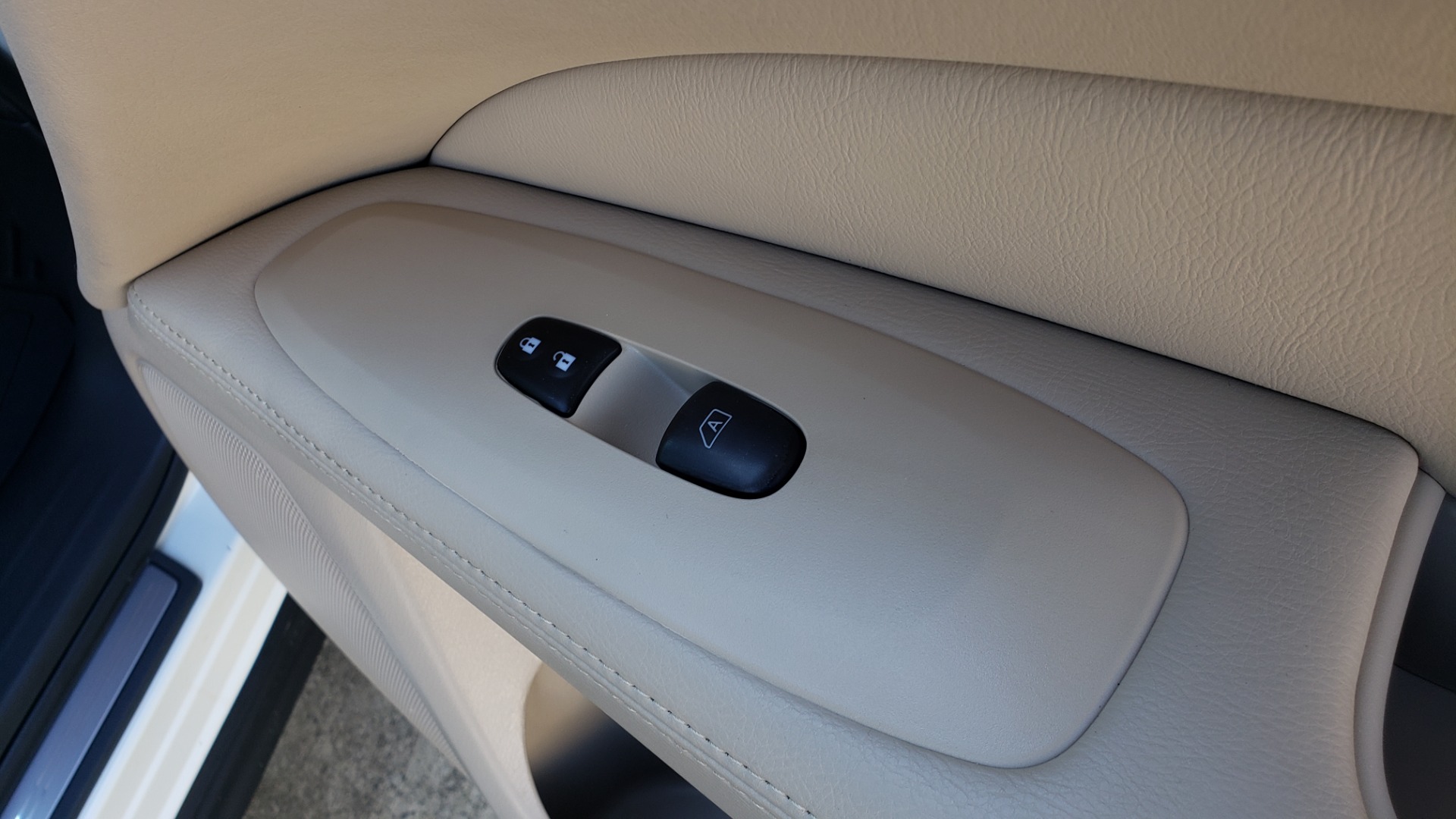 Used 2016 Nissan PATHFINDER PLATINUM 2WD / NAV / SUNROOF / REARVIEW / 3-ROW for sale Sold at Formula Imports in Charlotte NC 28227 73