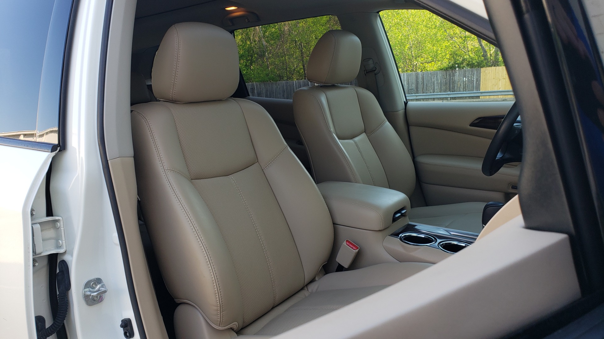 Used 2016 Nissan PATHFINDER PLATINUM 2WD / NAV / SUNROOF / REARVIEW / 3-ROW for sale Sold at Formula Imports in Charlotte NC 28227 75