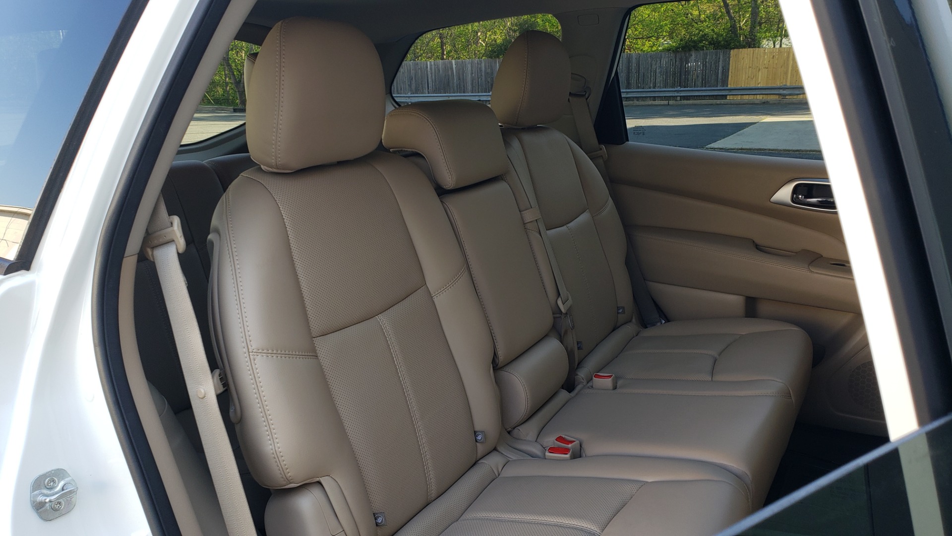 Used 2016 Nissan PATHFINDER PLATINUM 2WD / NAV / SUNROOF / REARVIEW / 3-ROW for sale Sold at Formula Imports in Charlotte NC 28227 81