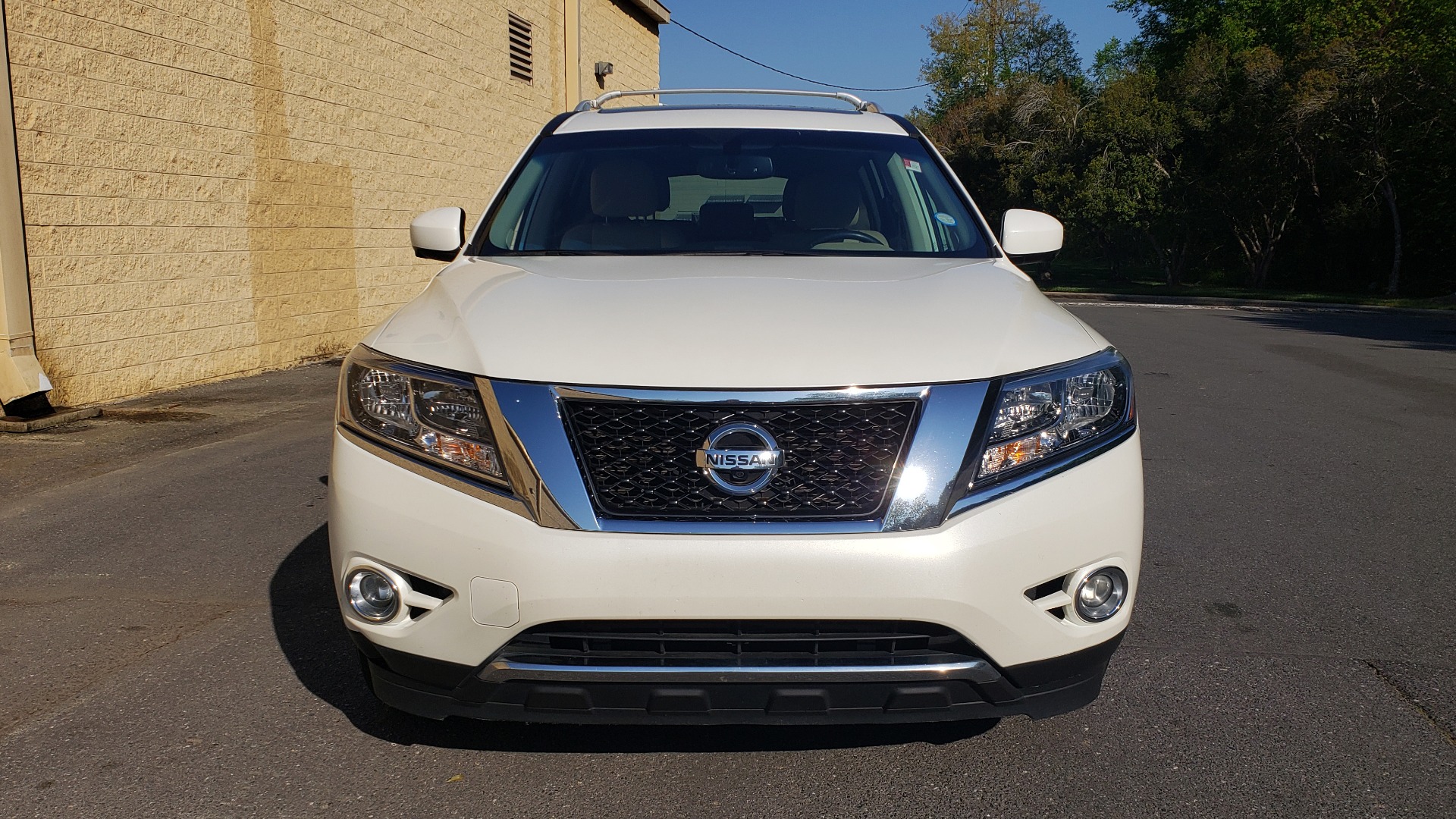Used 2016 Nissan PATHFINDER PLATINUM 2WD / NAV / SUNROOF / REARVIEW / 3-ROW for sale Sold at Formula Imports in Charlotte NC 28227 9