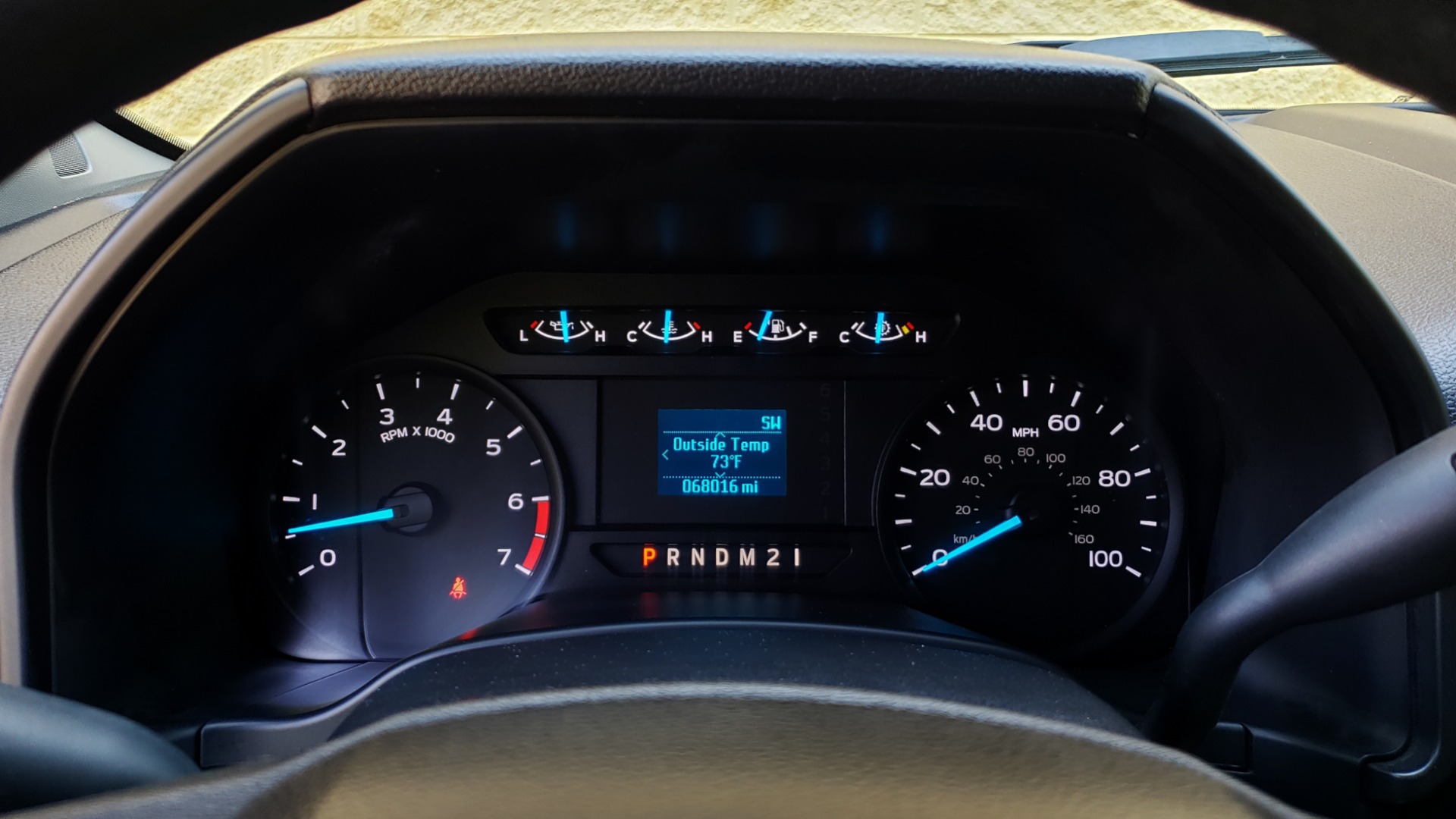 Used 2017 Ford SUPERDUTY F-250 SRW XL 4X4 / 160 WB / 6.2L EFI V8 / 6-SPD AUTO / 6'8 BED for sale Sold at Formula Imports in Charlotte NC 28227 46