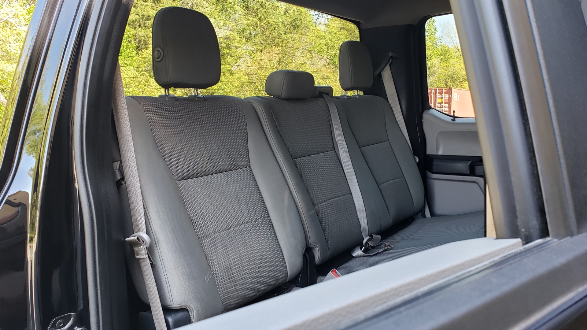 Used 2017 Ford SUPERDUTY F-250 SRW XL 4X4 / 160 WB / 6.2L EFI V8 / 6-SPD AUTO / 6'8 BED for sale Sold at Formula Imports in Charlotte NC 28227 81