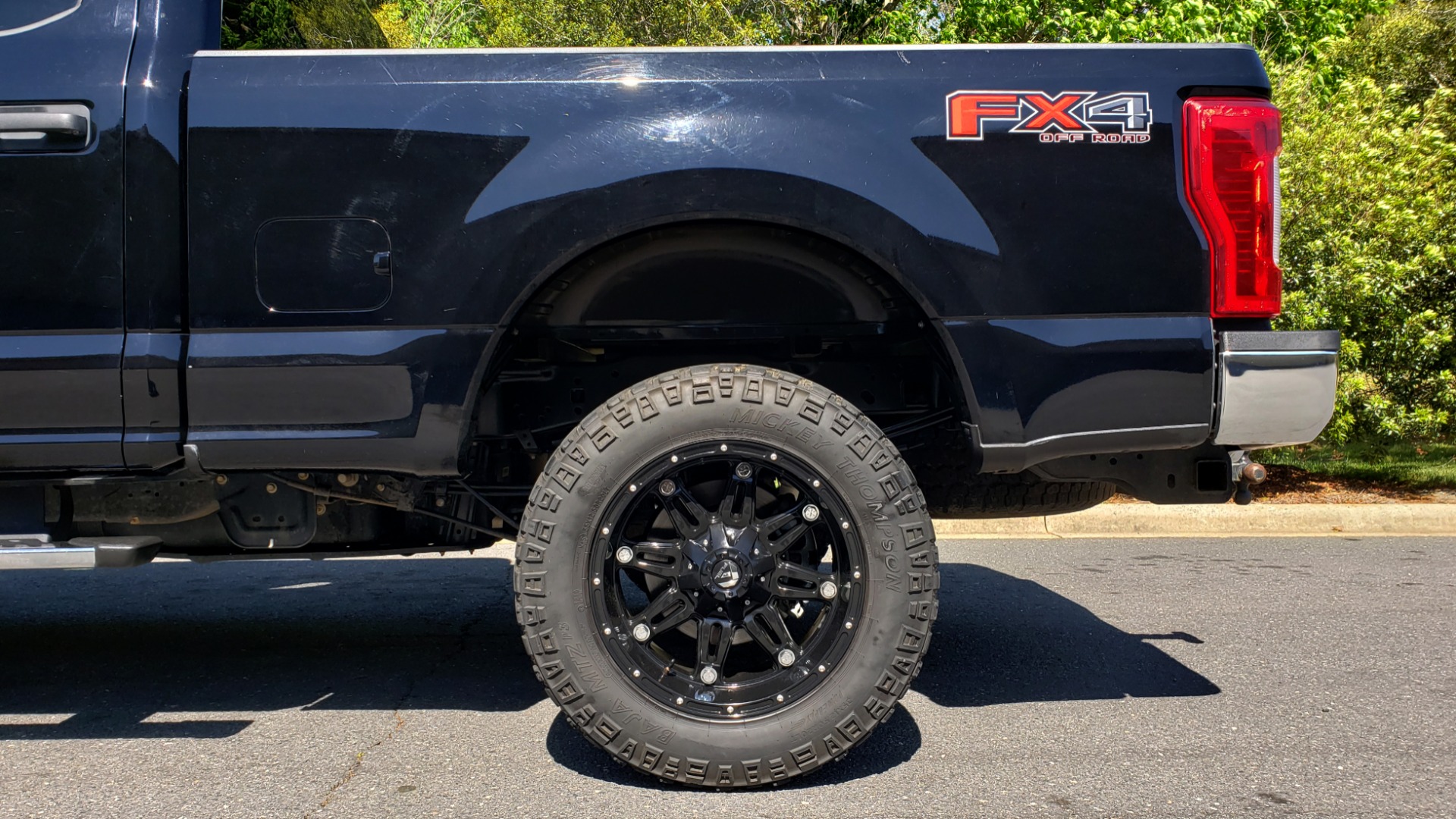 Used 2017 Ford SUPERDUTY F-250 SRW XL 4X4 / 160 WB / 6.2L EFI V8 / 6-SPD AUTO / 6'8 BED for sale Sold at Formula Imports in Charlotte NC 28227 92