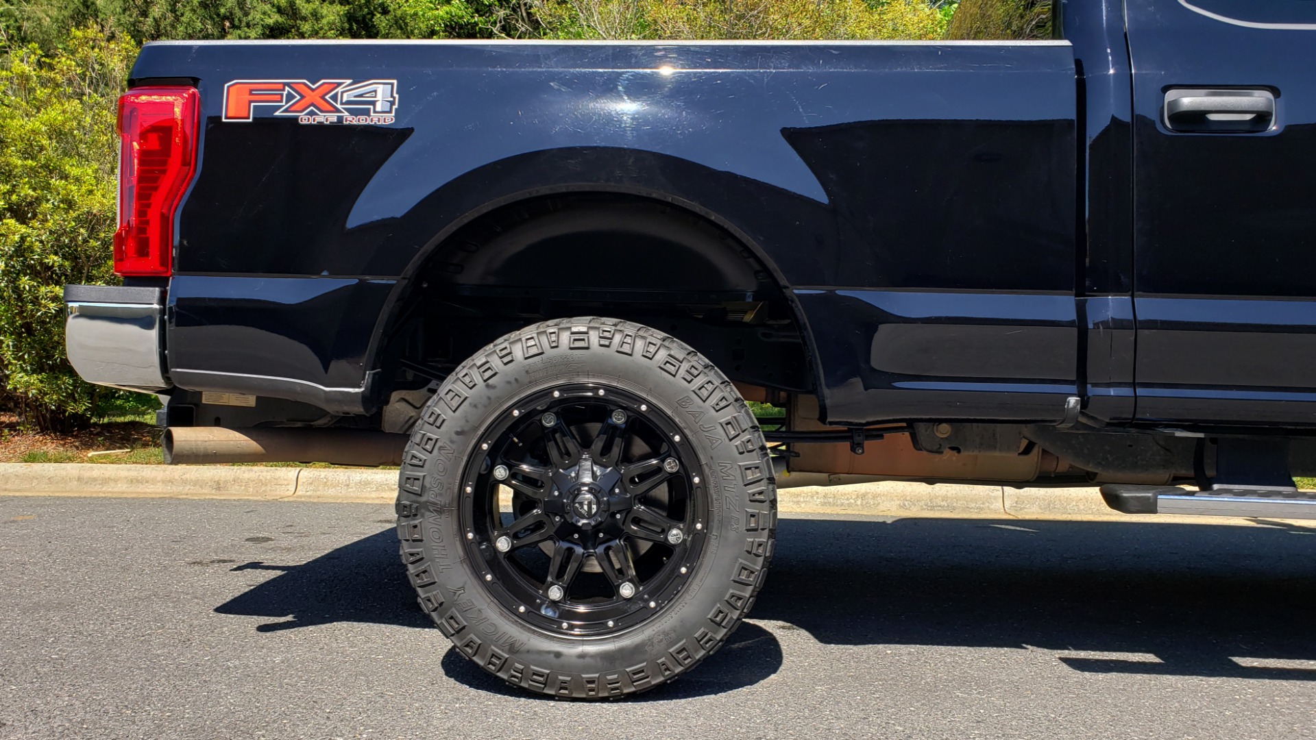 Used 2017 Ford SUPERDUTY F-250 SRW XL 4X4 / 160 WB / 6.2L EFI V8 / 6-SPD AUTO / 6'8 BED for sale Sold at Formula Imports in Charlotte NC 28227 93