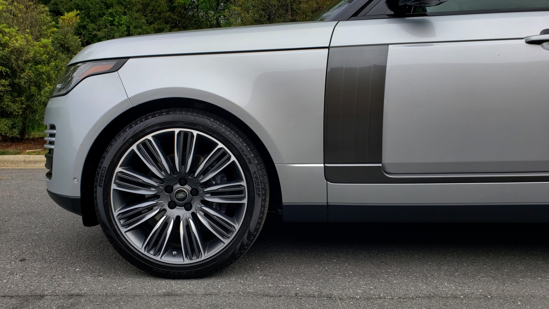 Used 2019 Land Rover RANGE ROVER SUPERCHARGED V8 / DRV PRO PK / VISION ASSIST / SHADOW PKG / PARK PRO / TOW for sale Sold at Formula Imports in Charlotte NC 28227 100