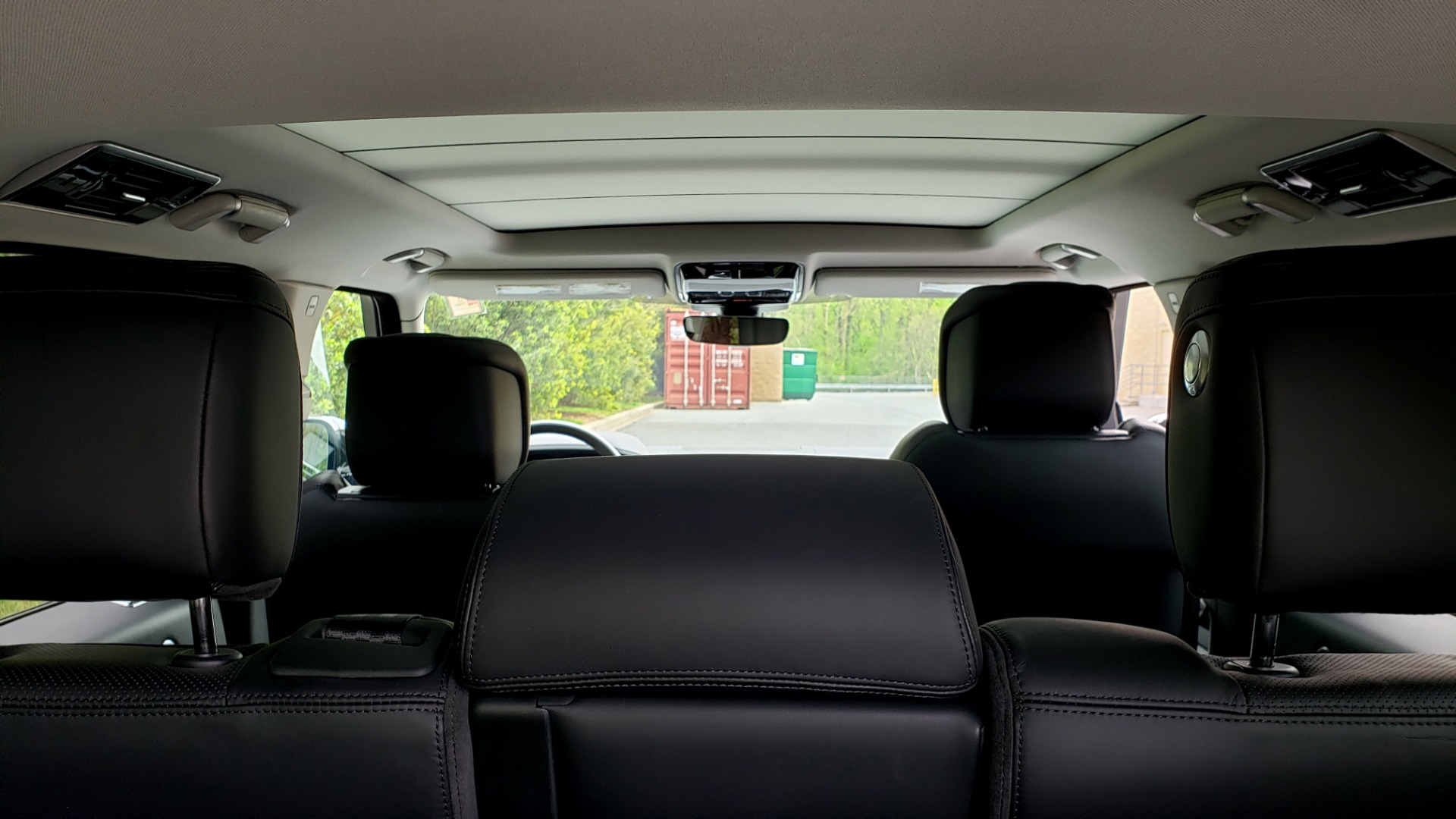 Used 2019 Land Rover RANGE ROVER SUPERCHARGED V8 / DRV PRO PK / VISION ASSIST / SHADOW PKG / PARK PRO / TOW for sale Sold at Formula Imports in Charlotte NC 28227 16