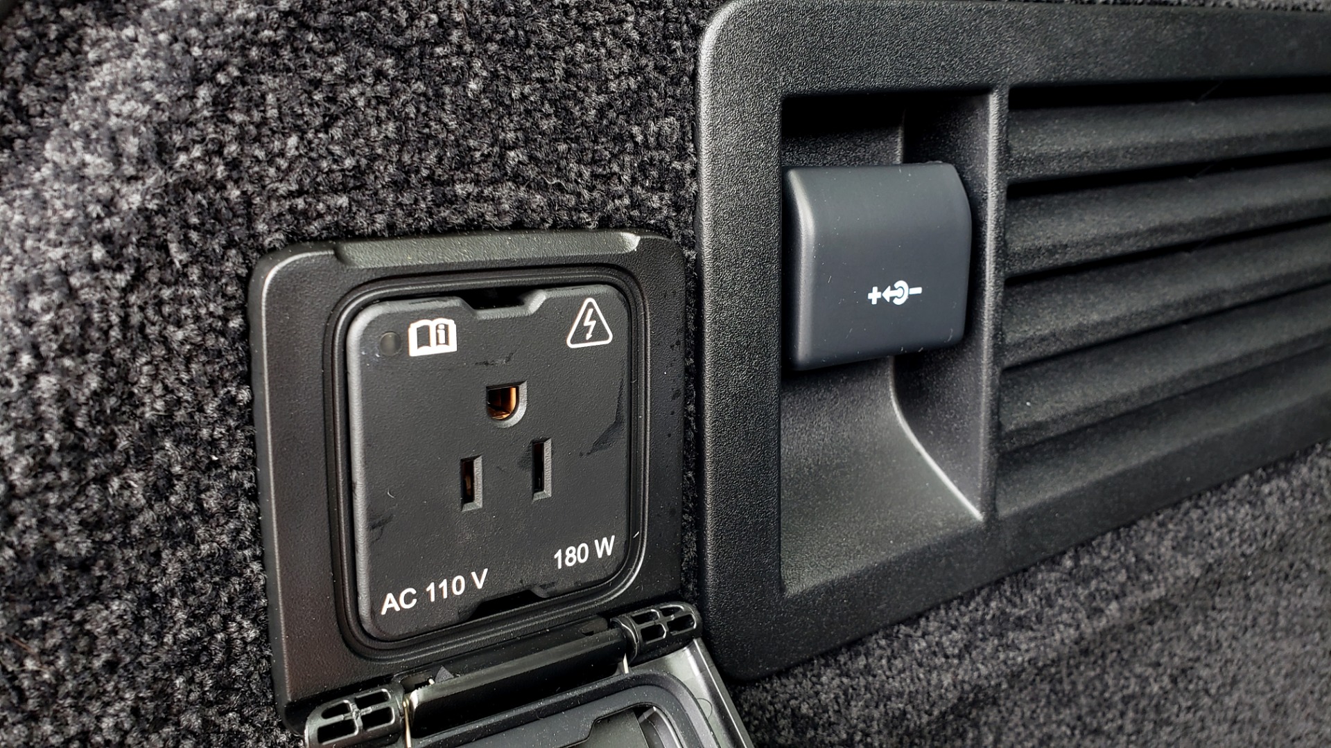 Used 2019 Land Rover RANGE ROVER SUPERCHARGED V8 / DRV PRO PK / VISION ASSIST / SHADOW PKG / PARK PRO / TOW for sale Sold at Formula Imports in Charlotte NC 28227 23