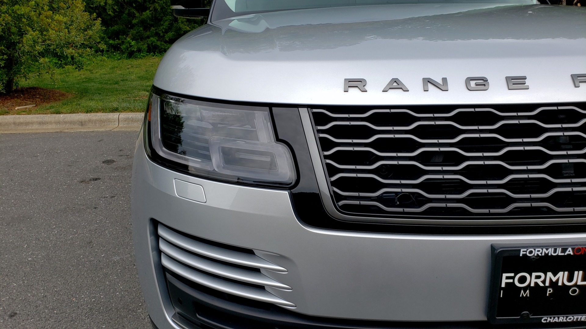 Used 2019 Land Rover RANGE ROVER SUPERCHARGED V8 / DRV PRO PK / VISION ASSIST / SHADOW PKG / PARK PRO / TOW for sale Sold at Formula Imports in Charlotte NC 28227 27