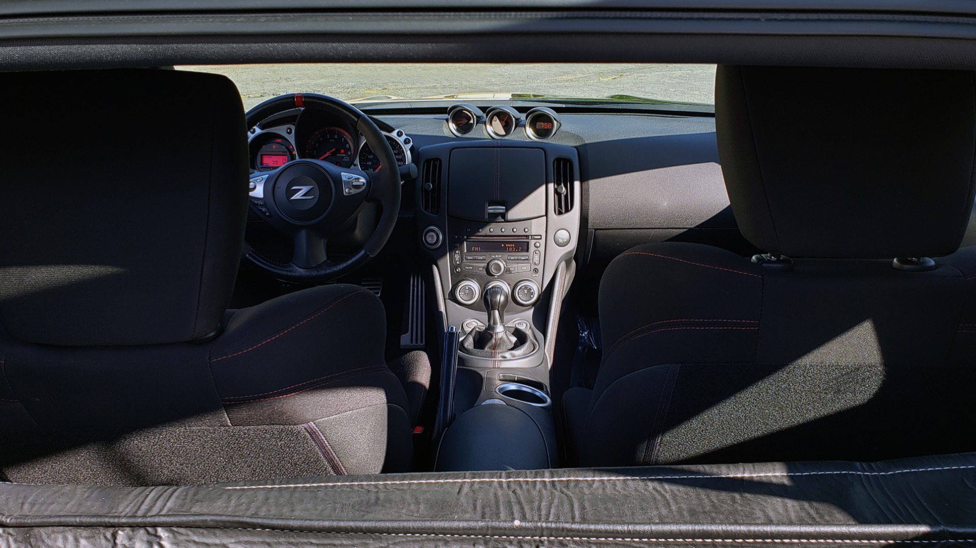 Used 2014 Nissan 370Z NISMO / 6-SPD MAN / BOSE / 6-DISC CHANGER / NISMO MATS / REARVIEW for sale Sold at Formula Imports in Charlotte NC 28227 20