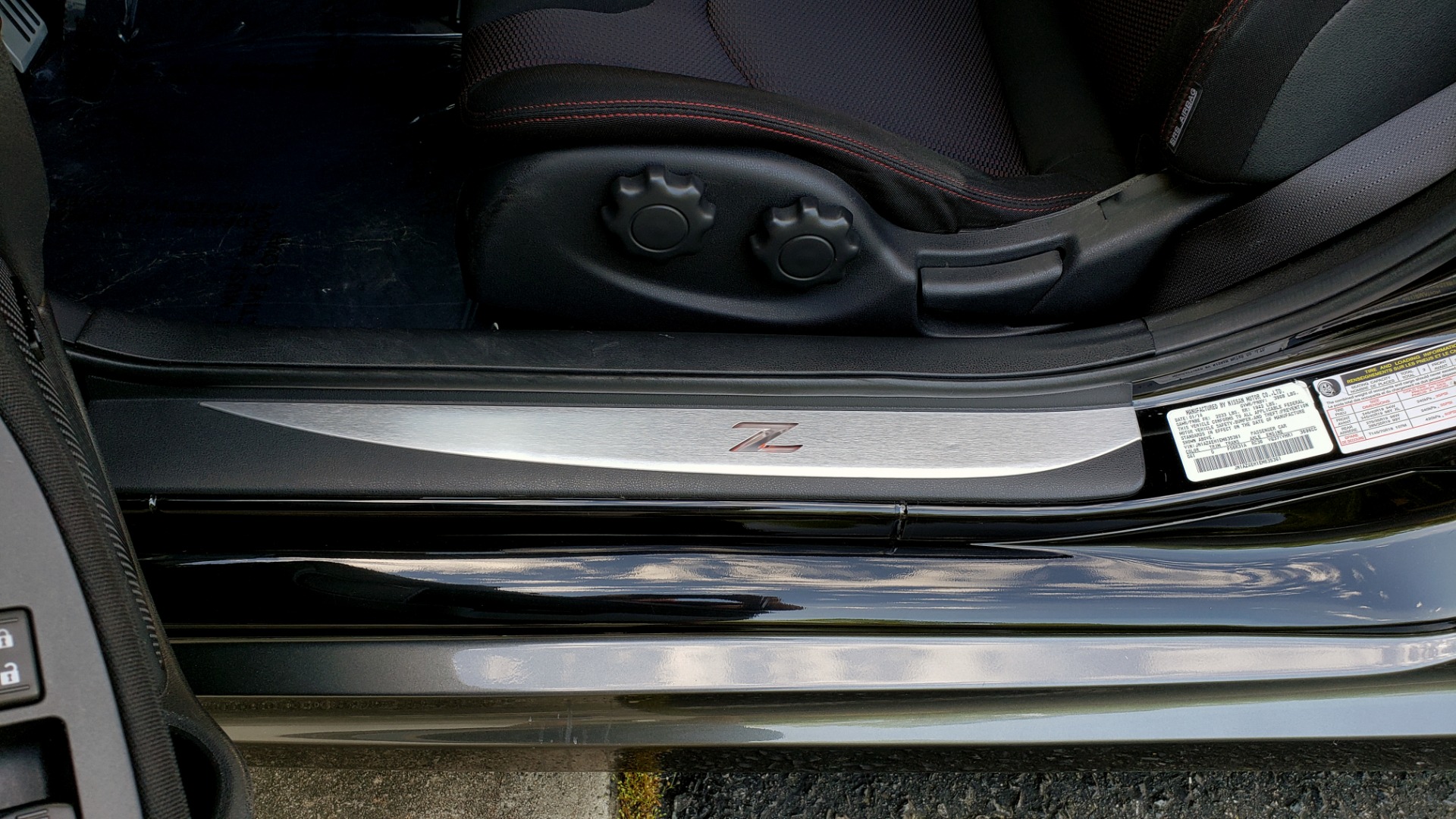 Used 2014 Nissan 370Z NISMO / 6-SPD MAN / BOSE / 6-DISC CHANGER / NISMO MATS / REARVIEW for sale Sold at Formula Imports in Charlotte NC 28227 36