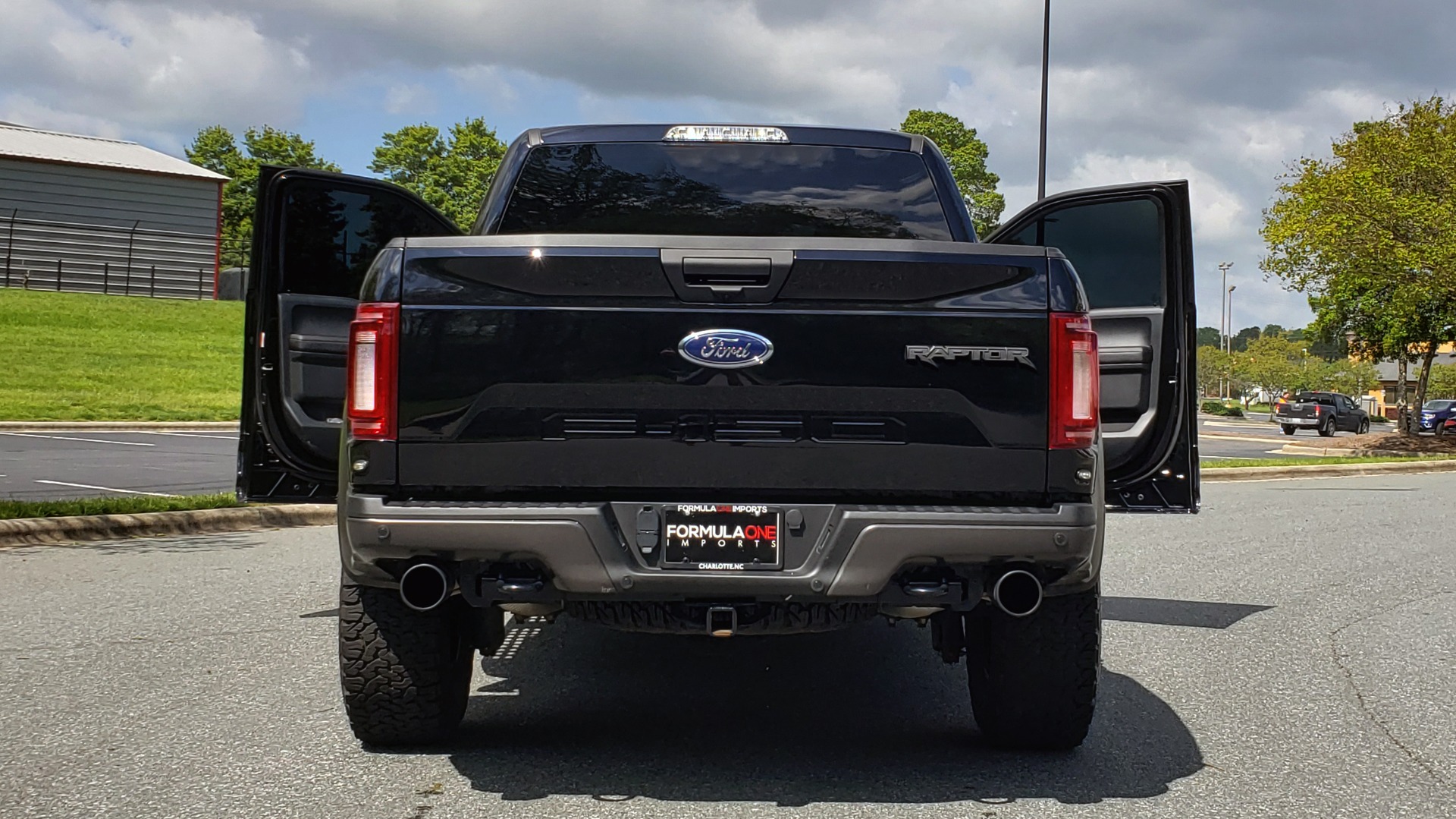 Used 2019 Ford F-150 RAPTOR CREW CAB 4X4 5.5' BOX / REMOTE START / TAILGATE STEP for sale Sold at Formula Imports in Charlotte NC 28227 15